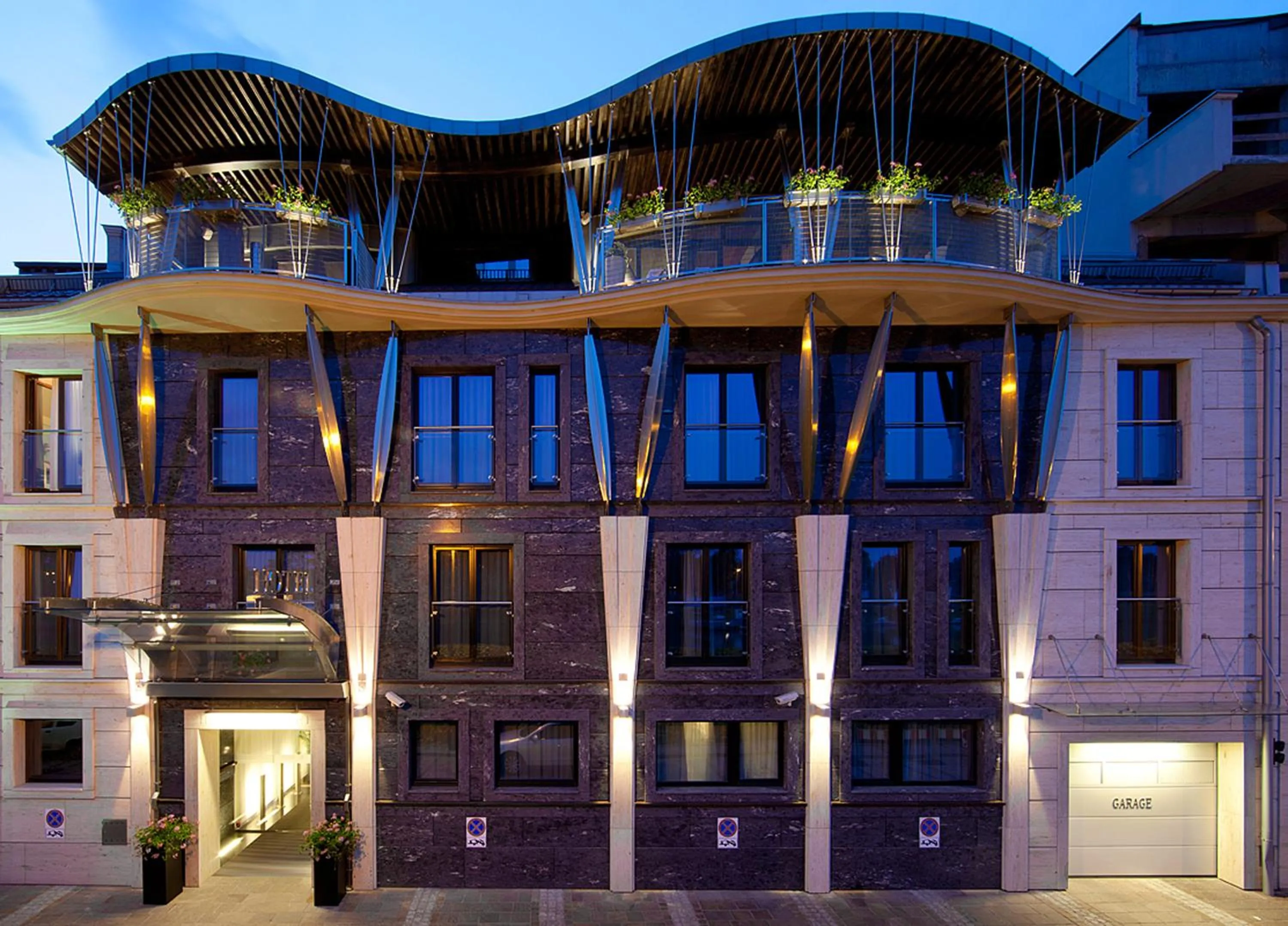 Property building in Niebieski Art Hotel & Spa