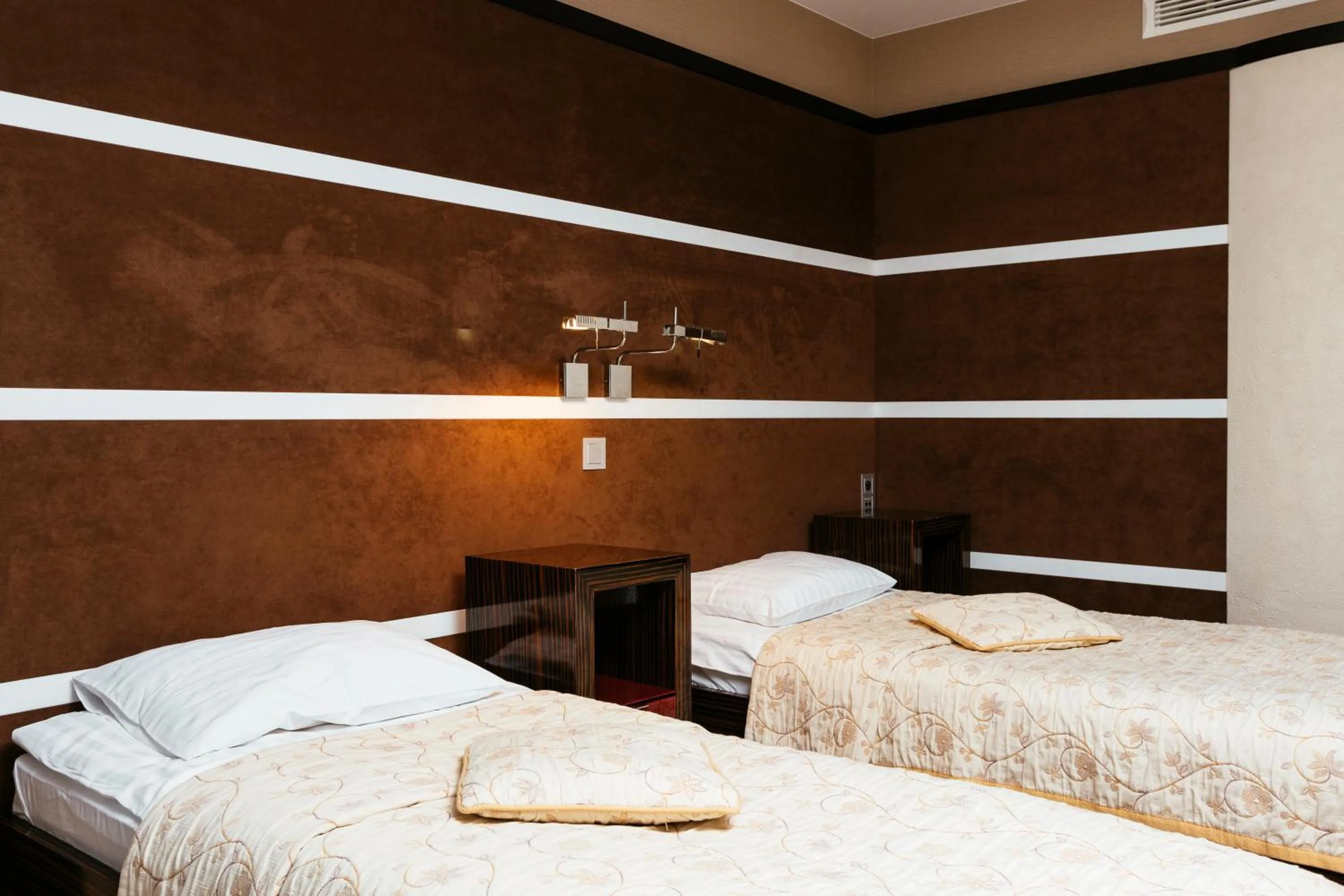 Bed in Niebieski Art Hotel & Spa