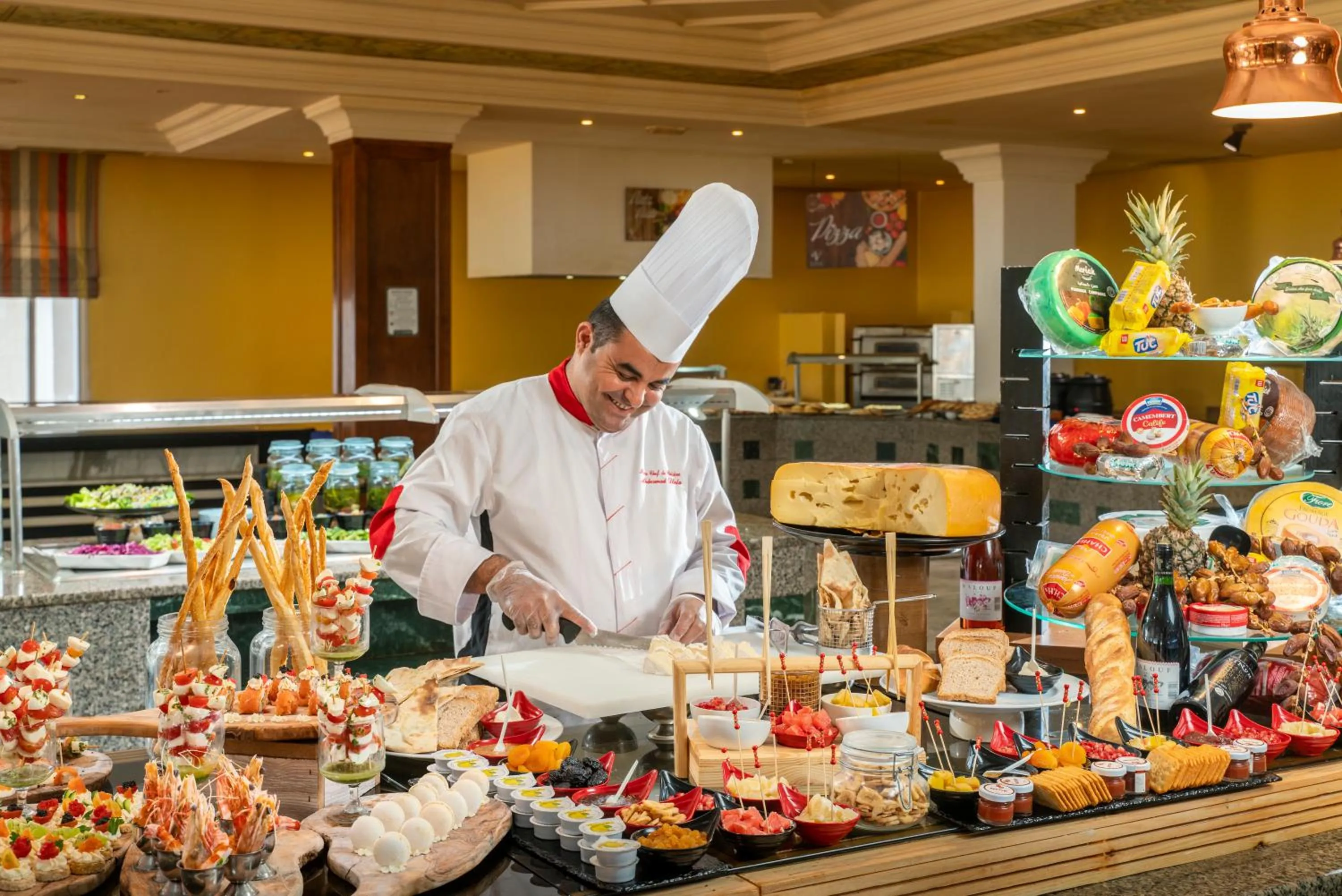 Restaurant/places to eat in Vincci Marillia