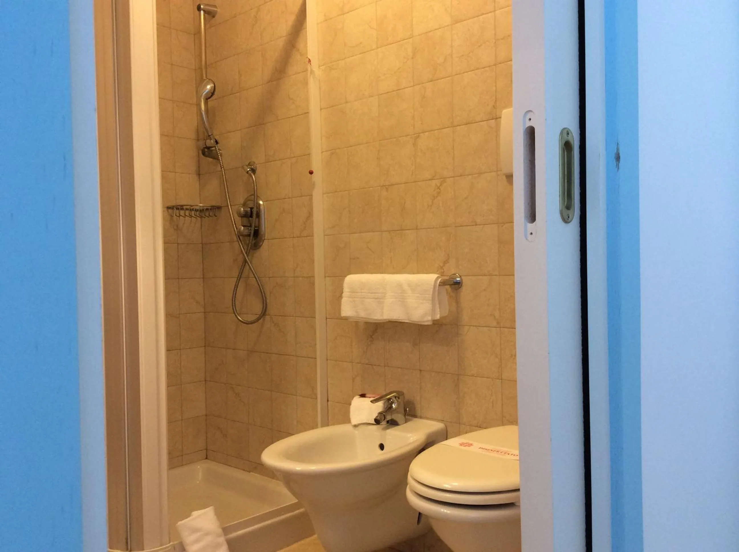 Bathroom in Hotel Elisa - Spiaggia Privata Inclusa