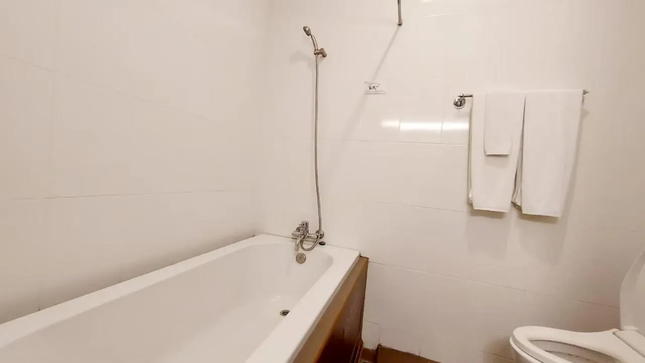 Bathroom in J Park Hotel - SHA Extra Plus