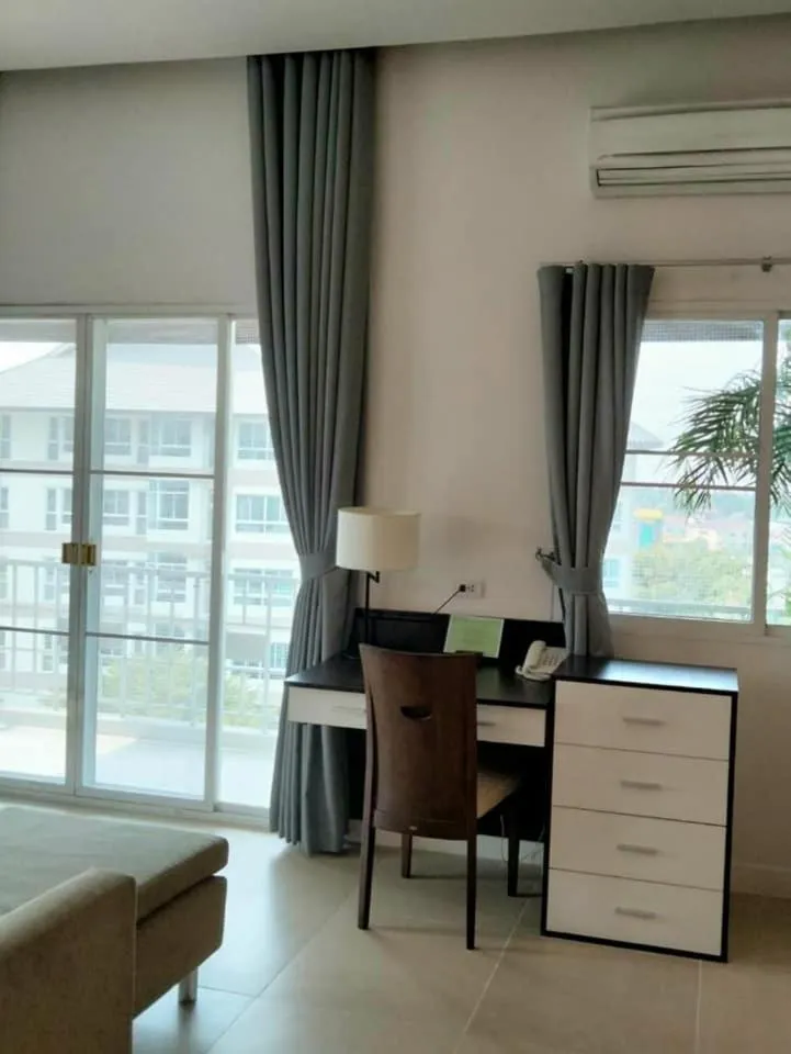 Seating area in J Park Hotel - SHA Extra Plus