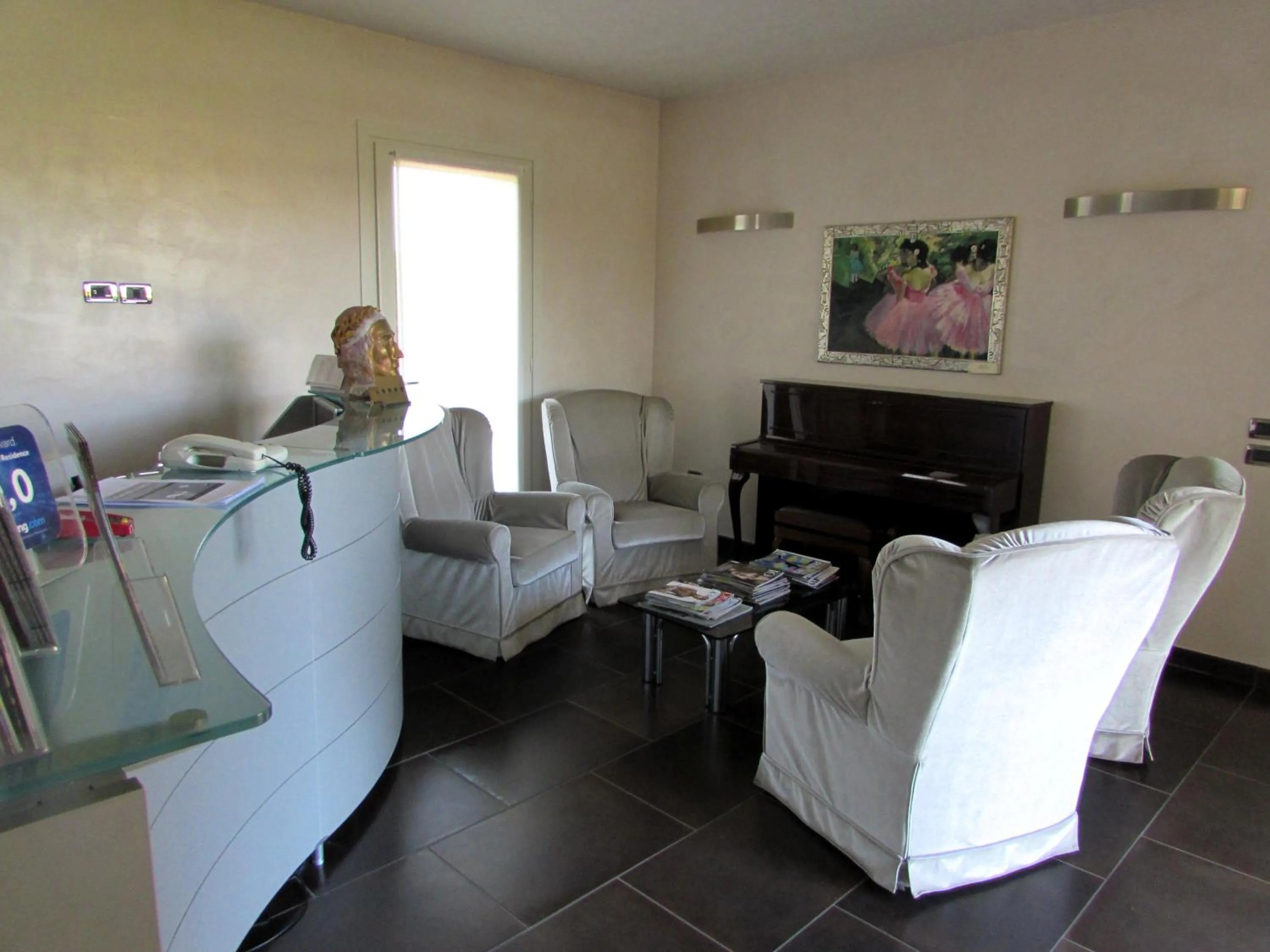 Lobby or reception in Hotel Dante Residence