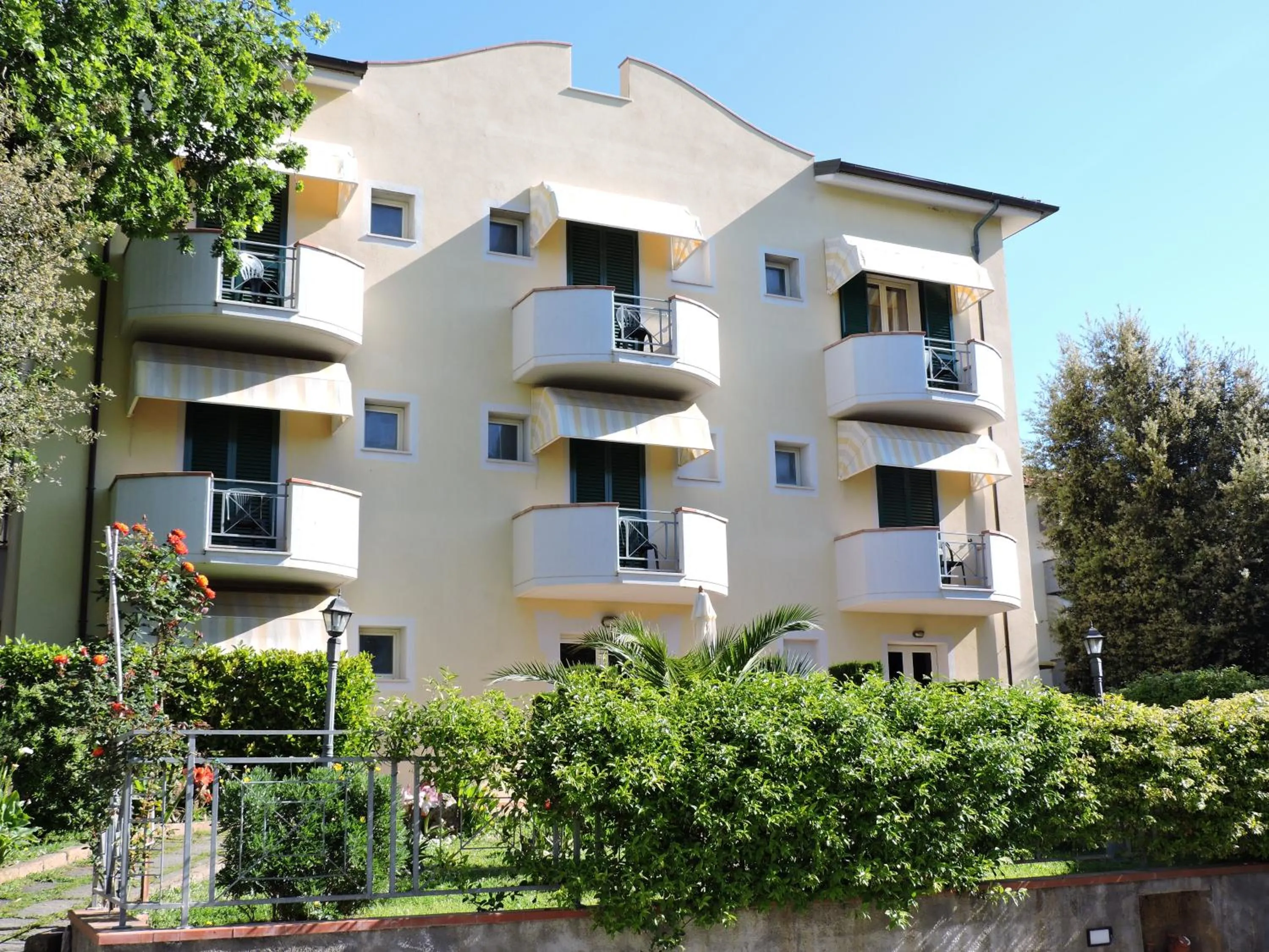Property building in Hotel Il Pino