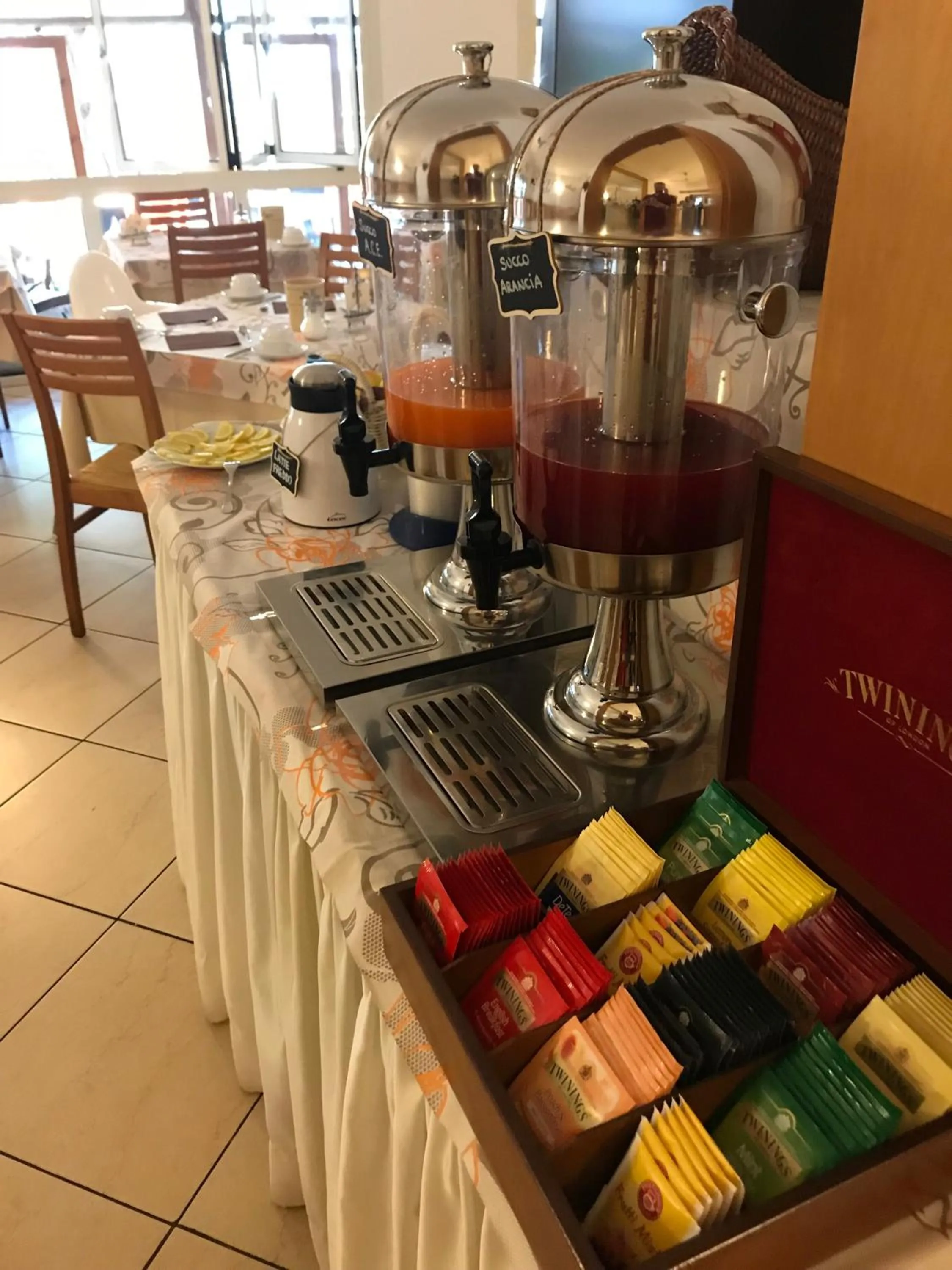 Breakfast in Hotel Il Pino