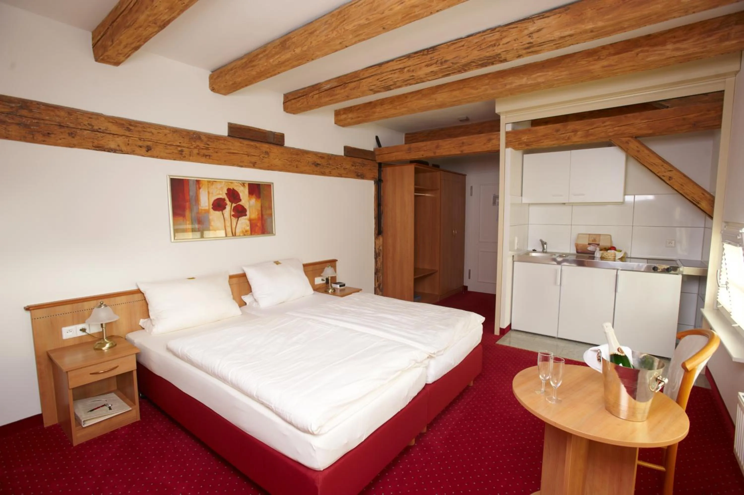 Photo of the whole room, Bed in Château de Pourtalès