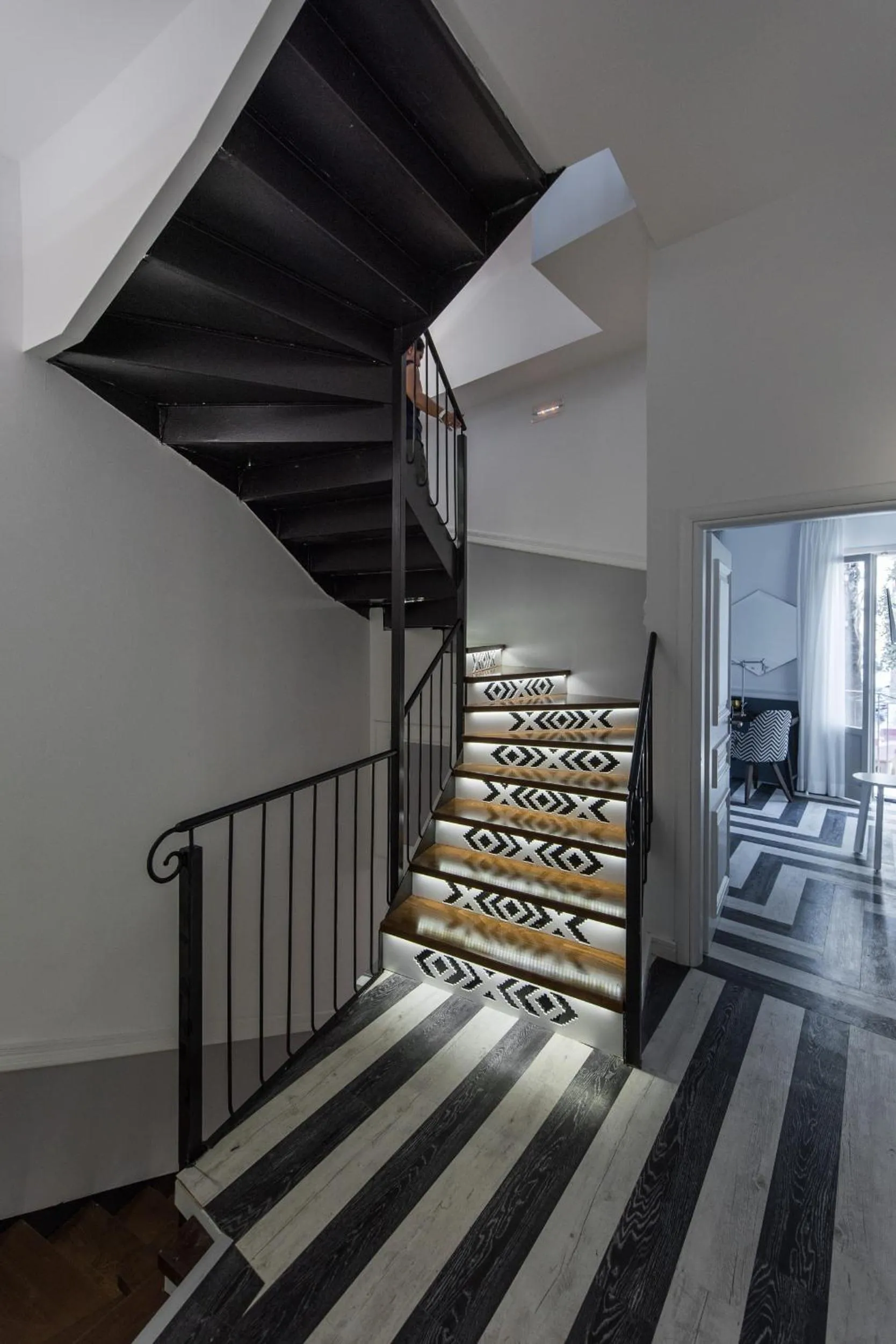 Area and facilities in Elia Portou Due