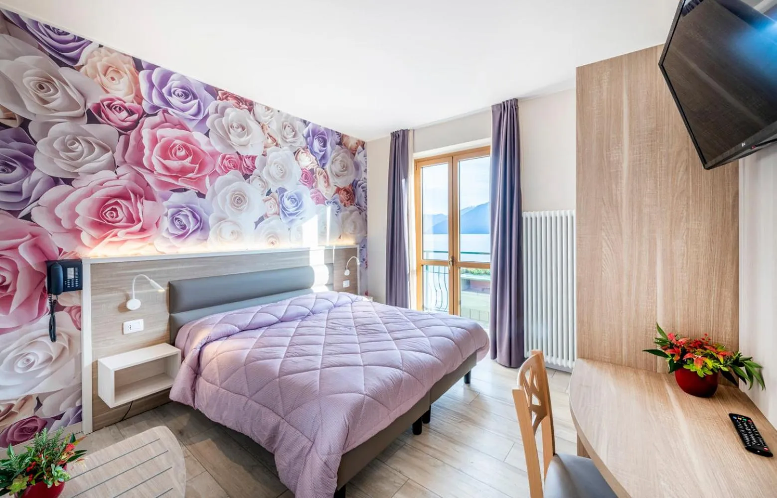 Bed in Hotel Argegno