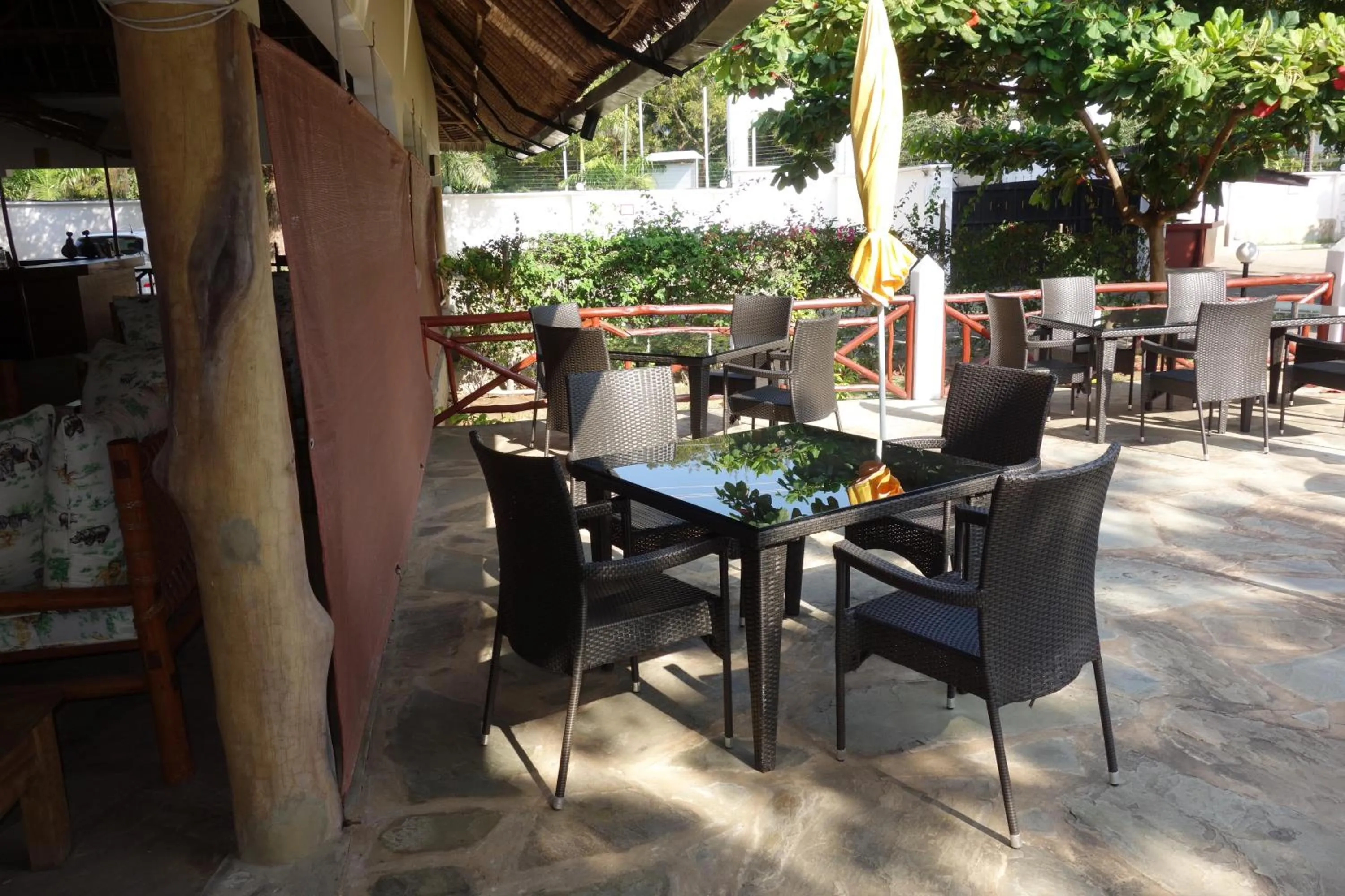 Restaurant/places to eat in Morning Star Diani