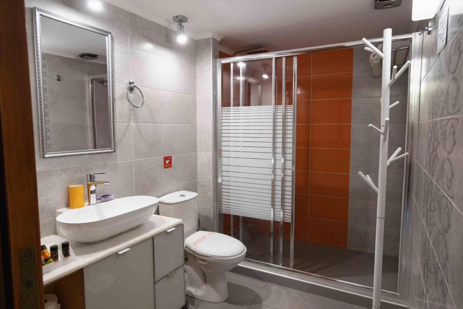 Shower in Arocaria Apartments