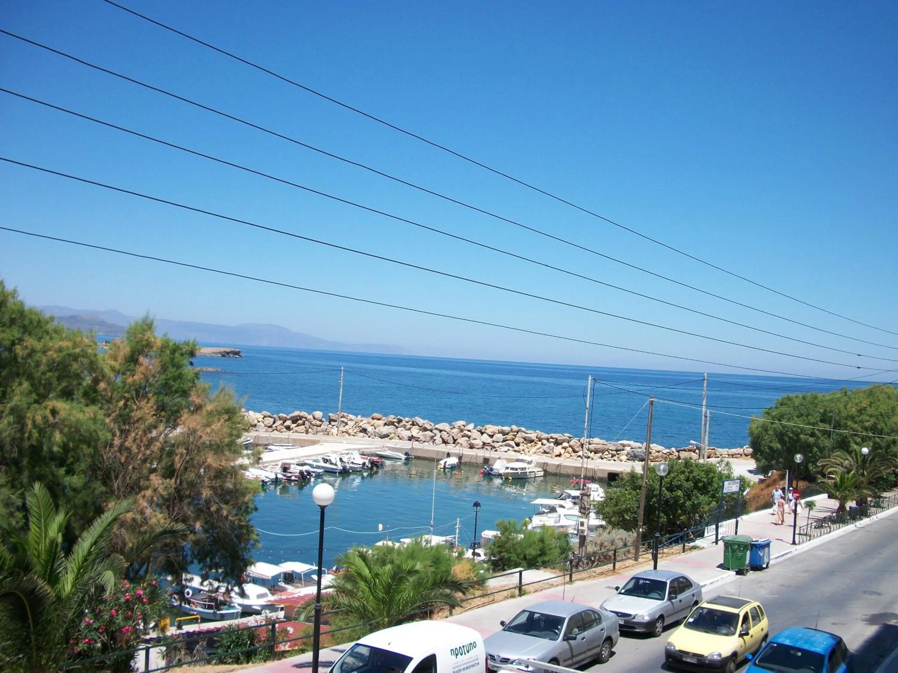 Day in Arocaria Apartments