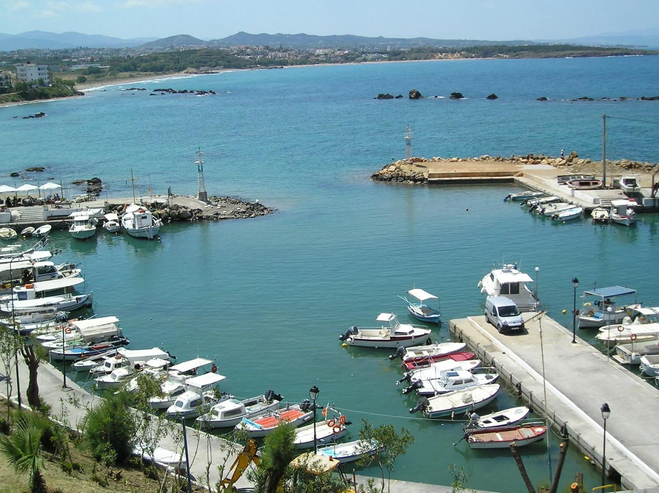 Day in Arocaria Apartments