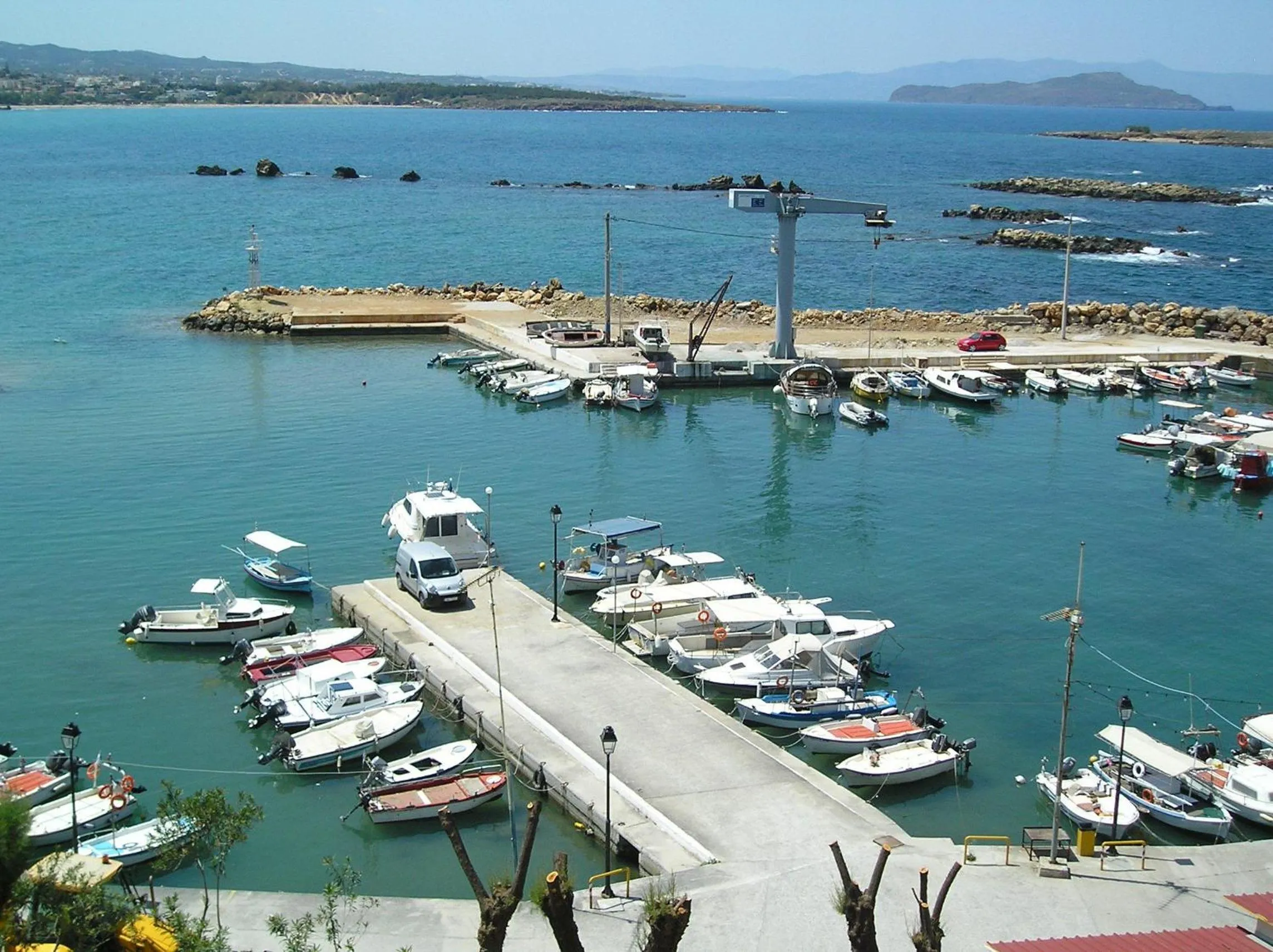 Day in Arocaria Apartments