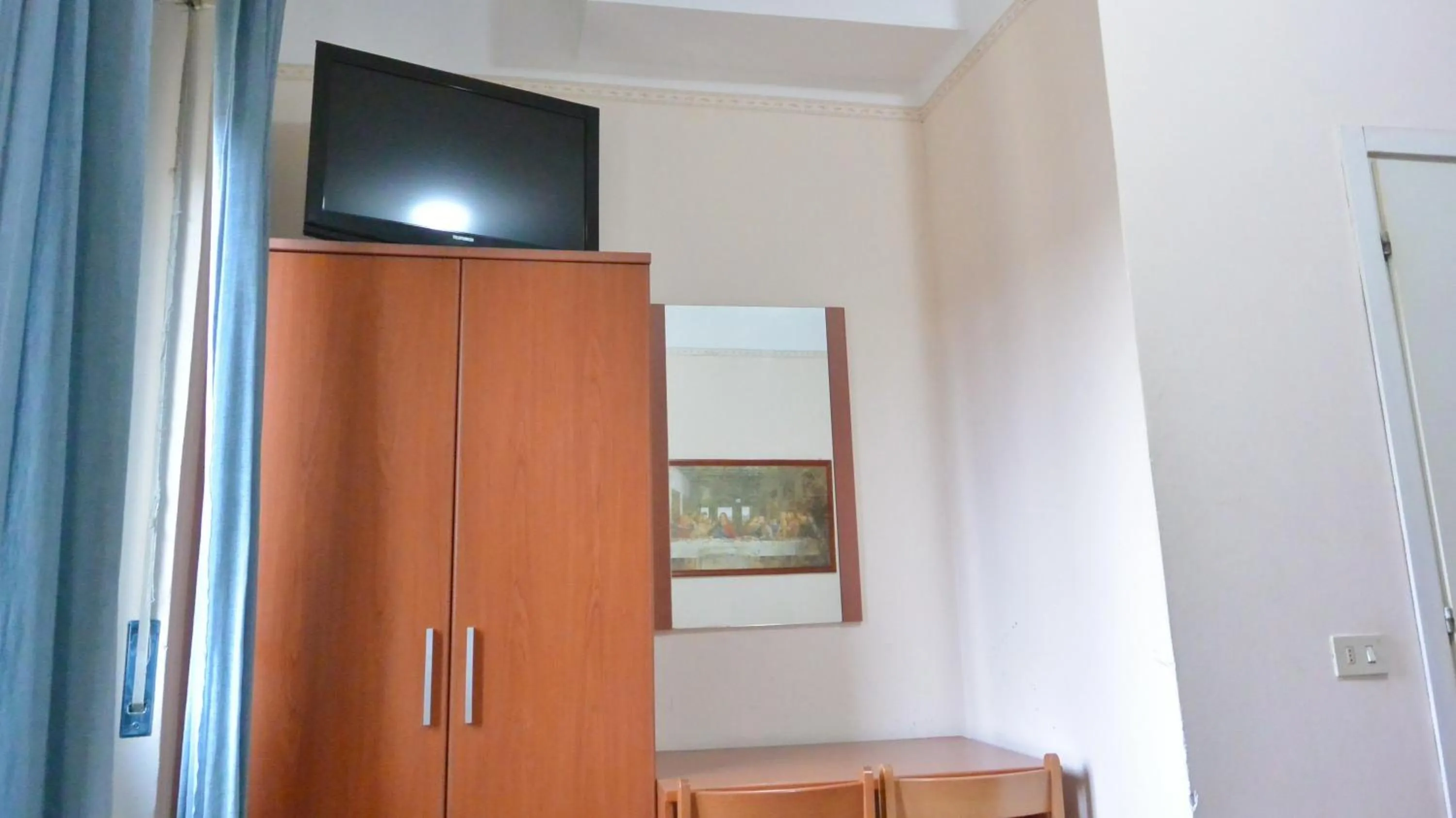 TV and multimedia in Hotel Arno