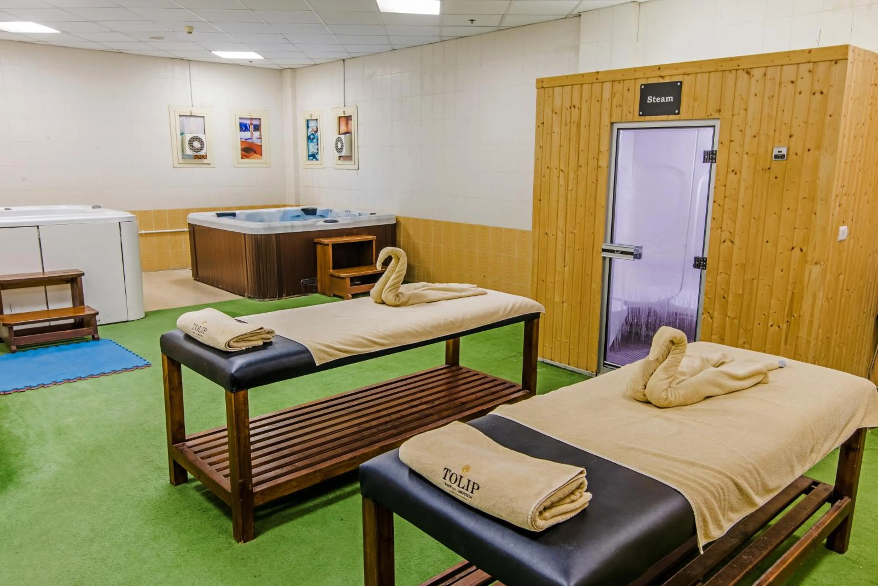 Bed in Tolip Family Club Borg El Arab