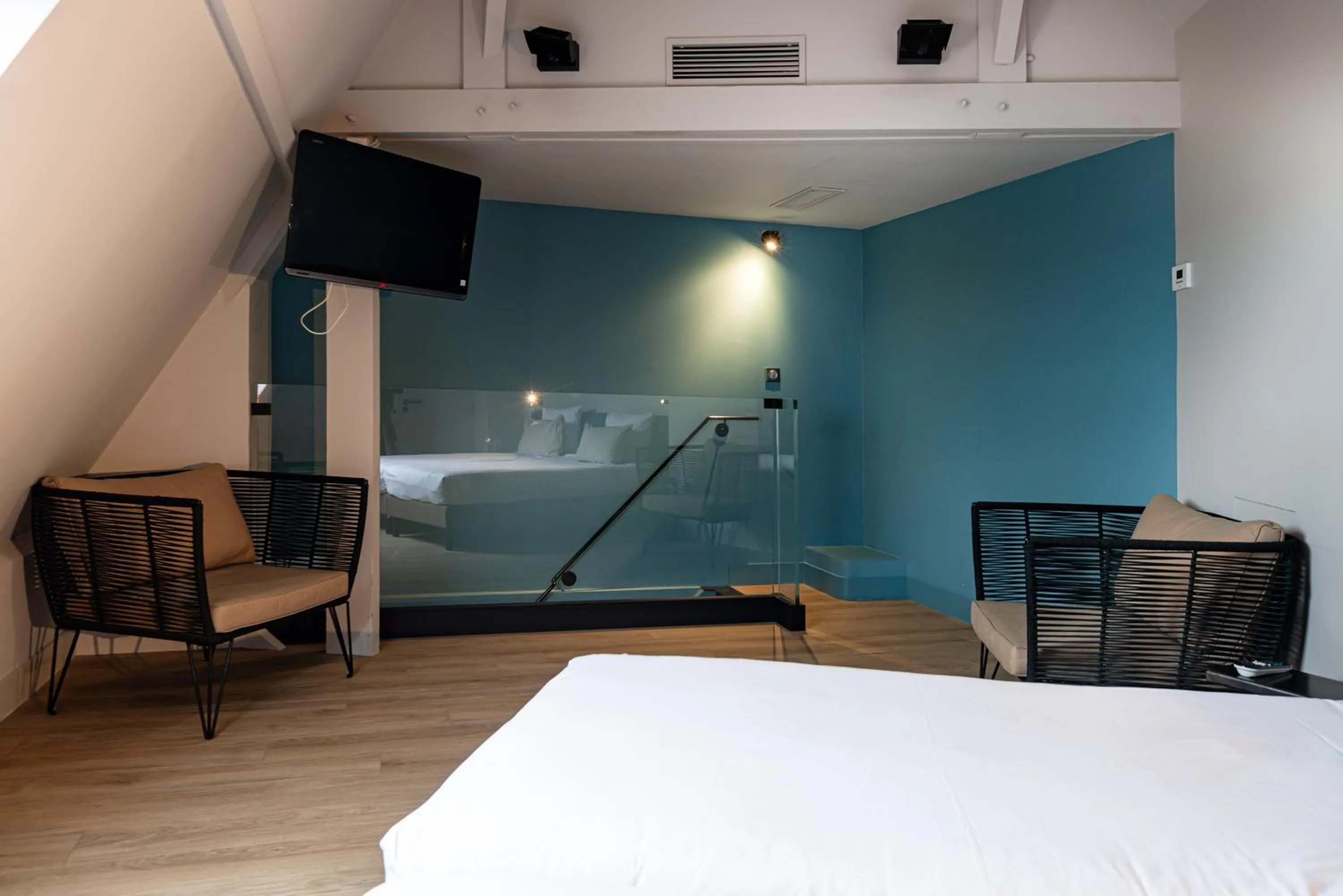 Bedroom, Bed in Hôtel de la Cité