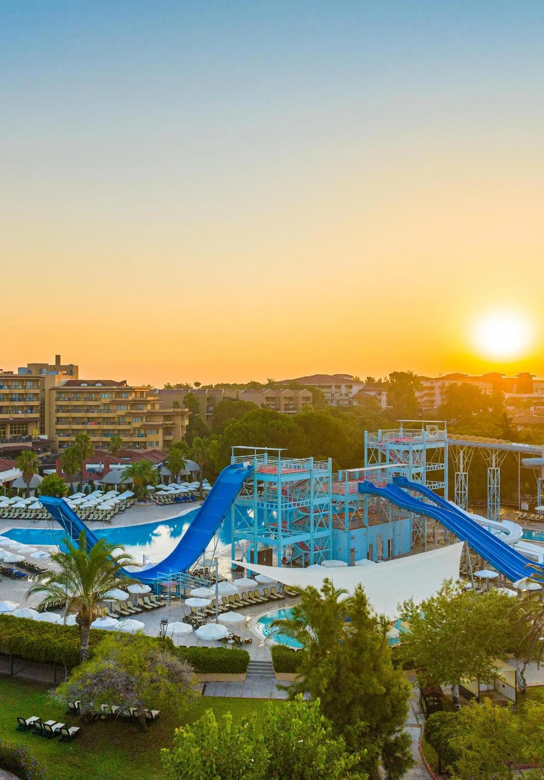 Swimming pool in Asteria Family Resort Belek
