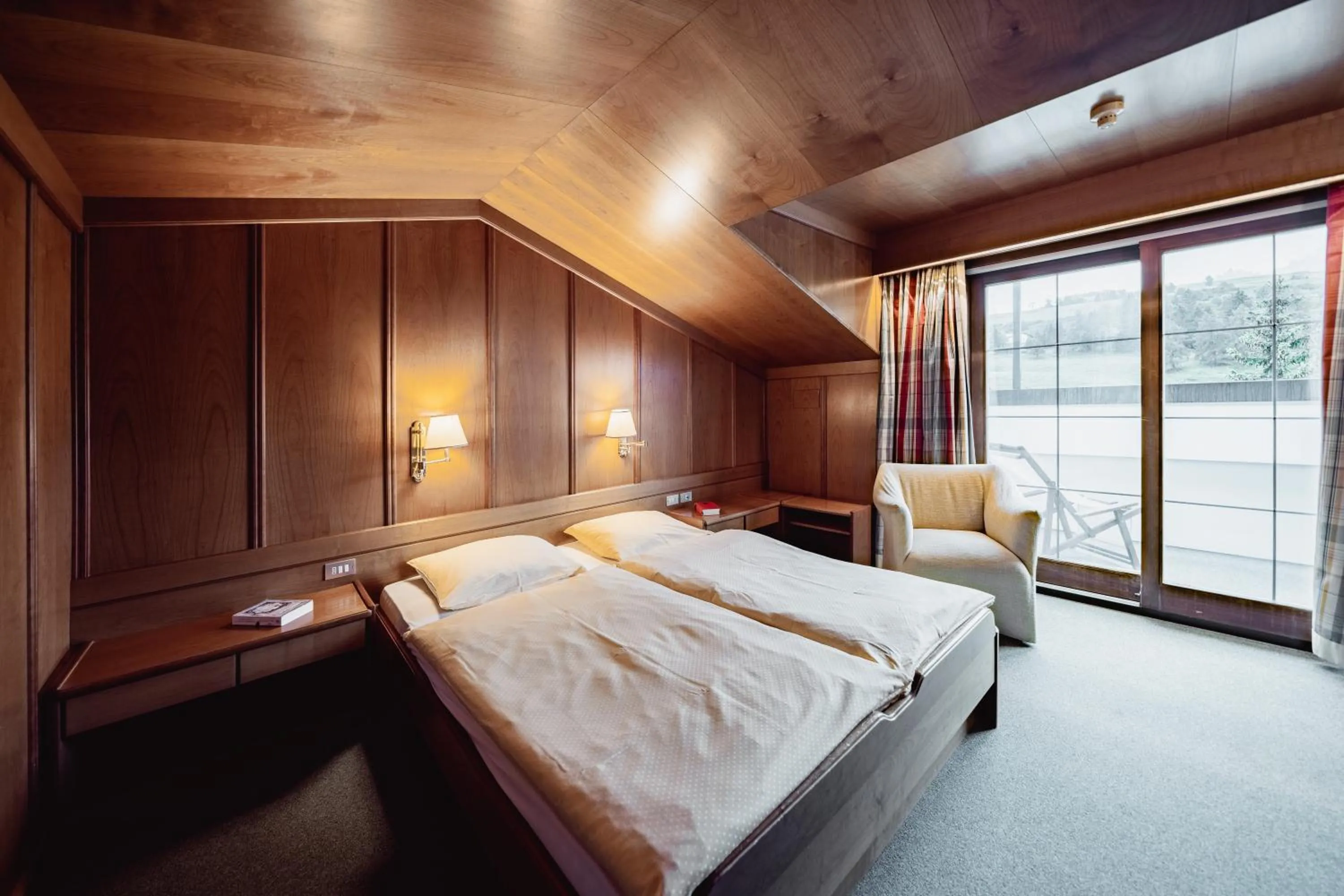 Bedroom, Bed in Seiser Alm Plaza
