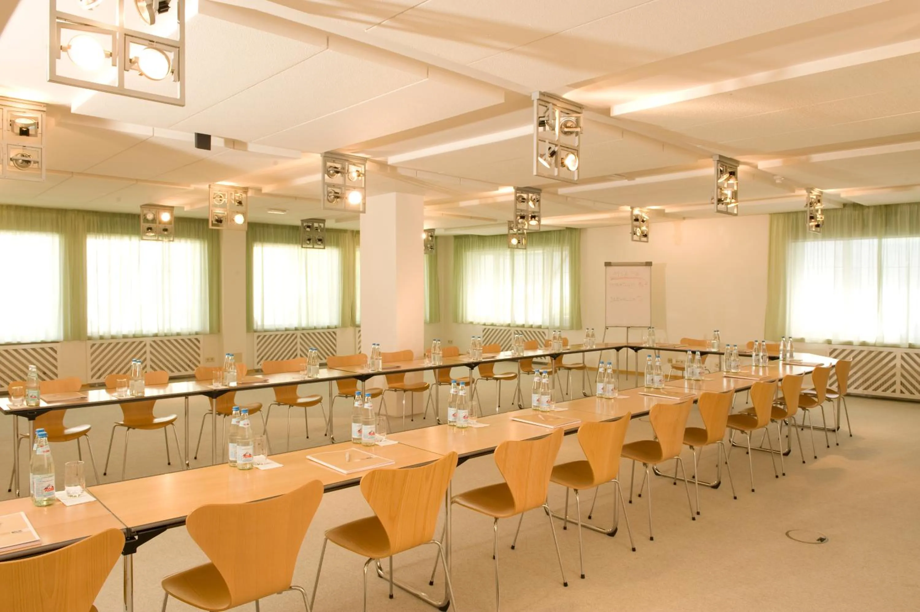 Business facilities in Seiser Alm Plaza