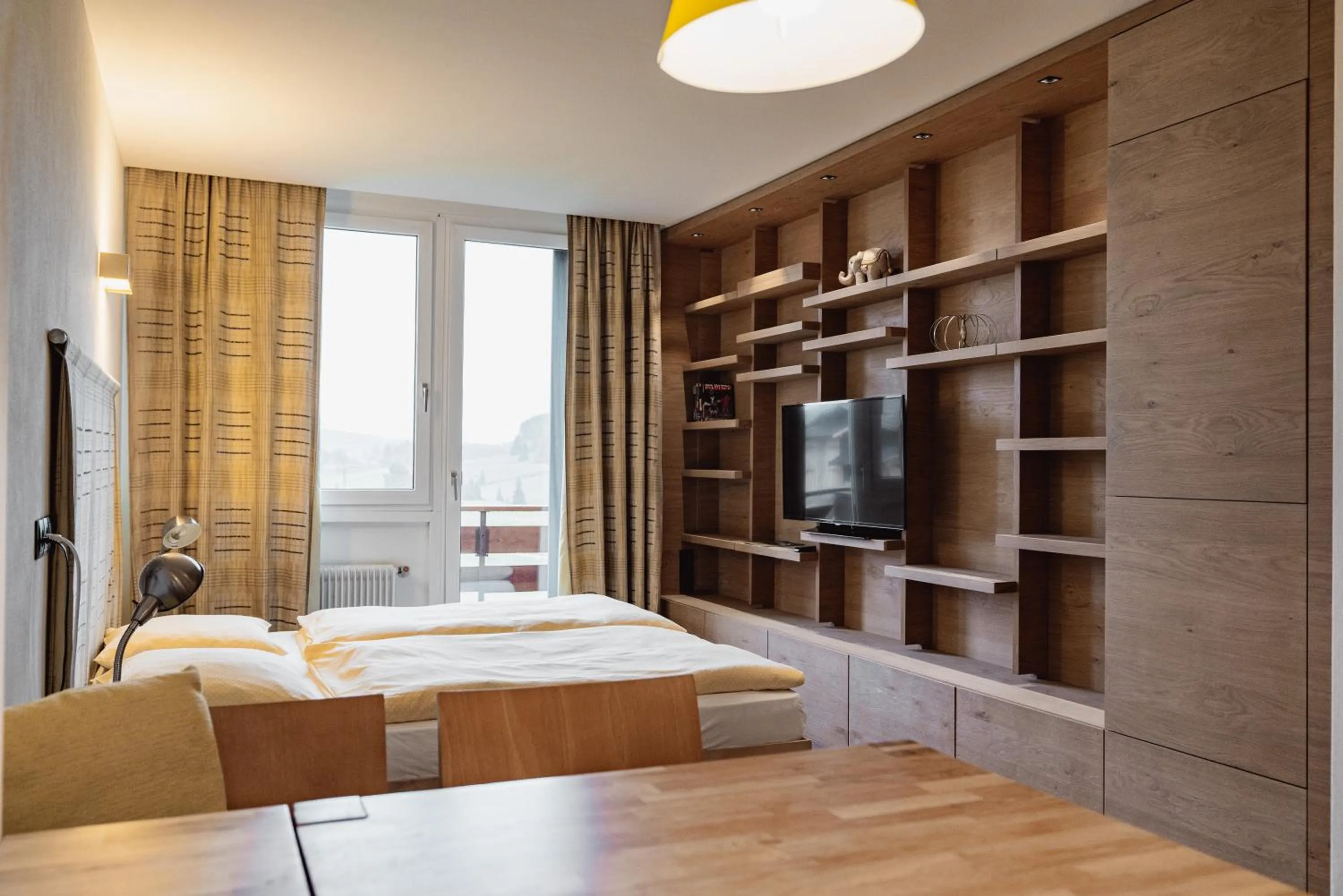 Photo of the whole room, Bed in Seiser Alm Plaza