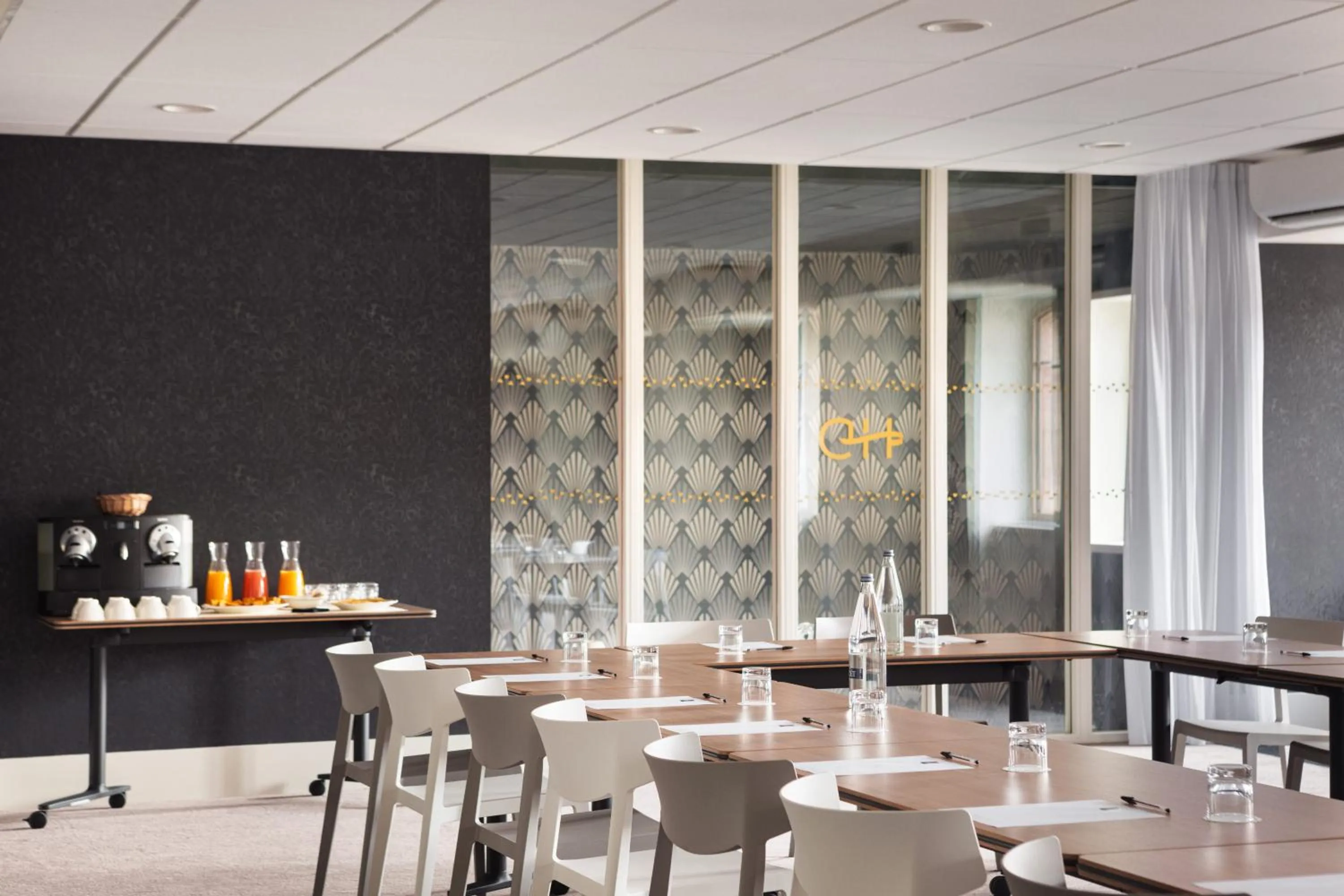 Business facilities in Grand Hôtel Perros-Guirec