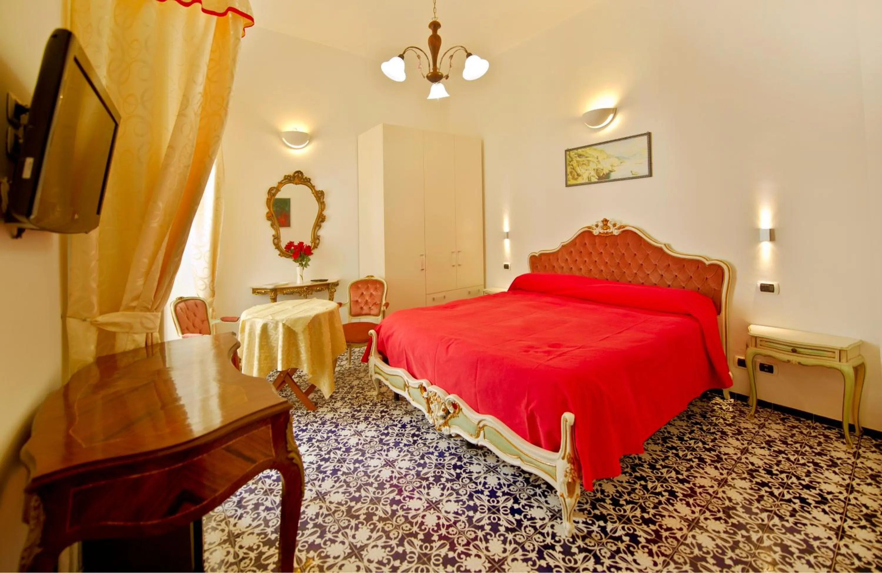 Photo of the whole room, Bed in Residenza Sole Amalfi