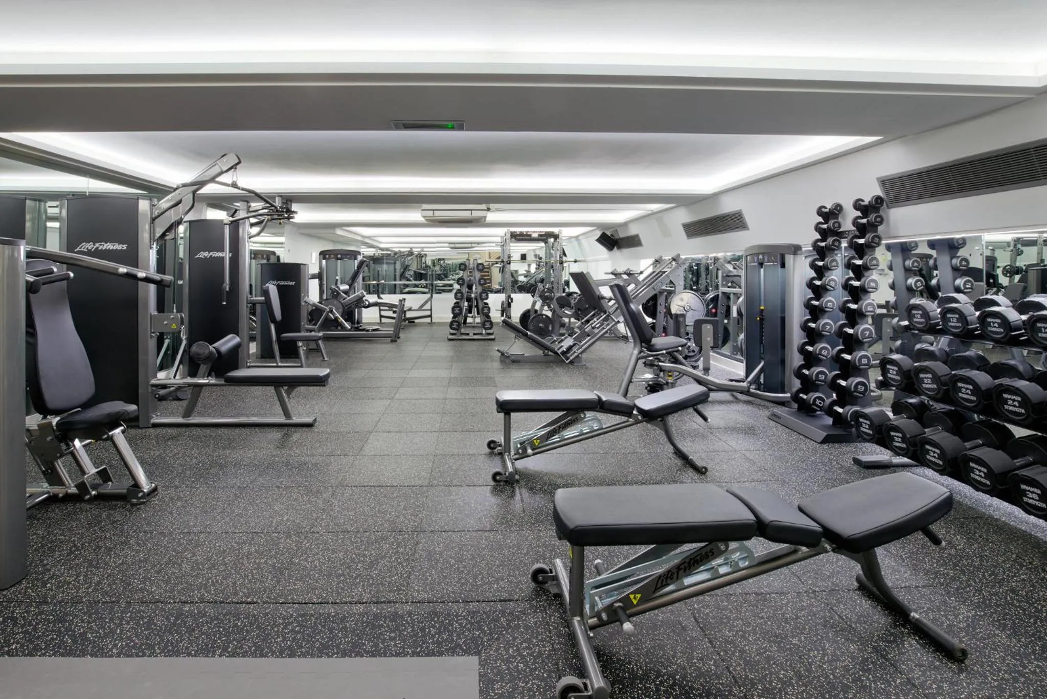 Fitness centre/facilities in Holiday Inn London Kensington High St. by IHG