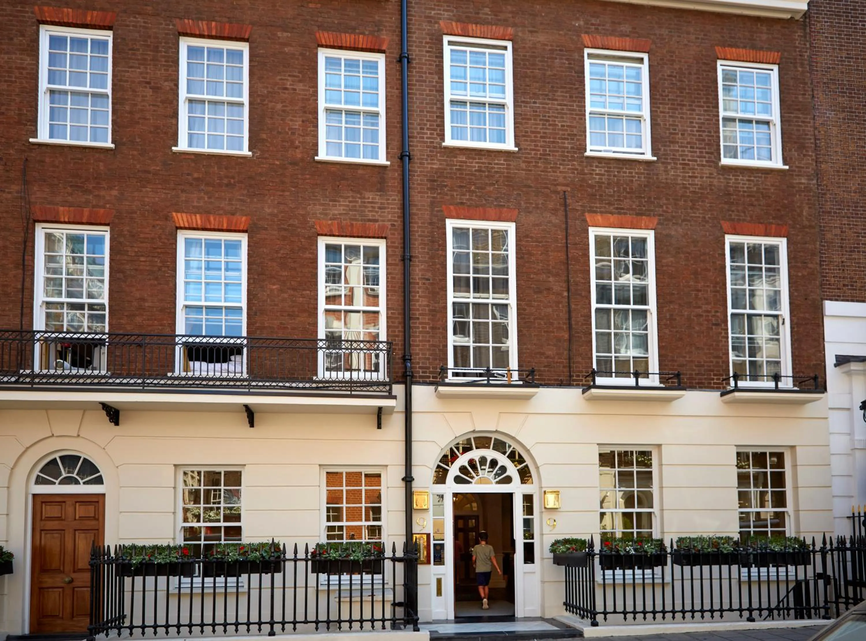 9 Hertford Street - 4 Stars VisitEngland