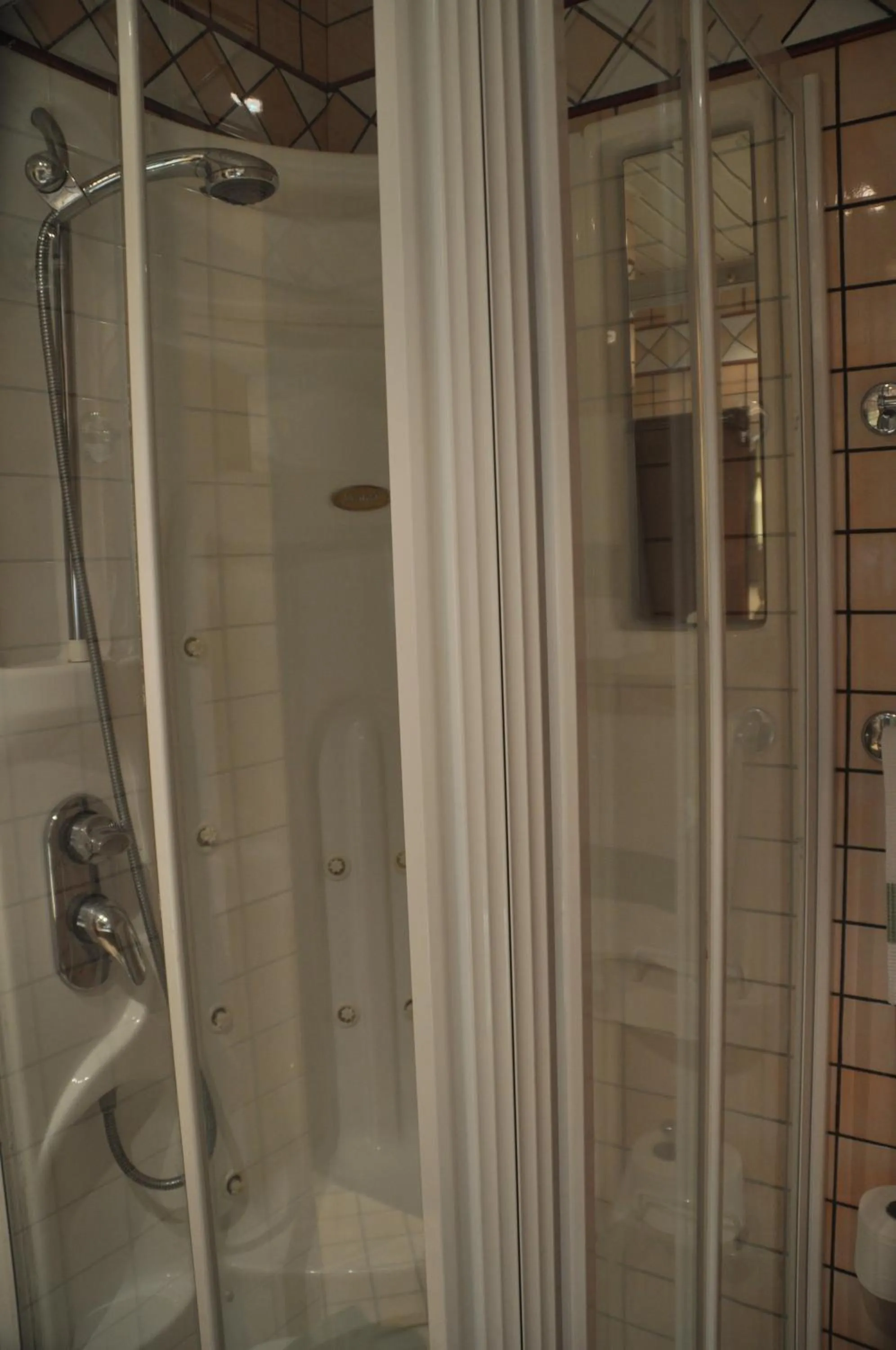 Bathroom in Albergo Fiorenza