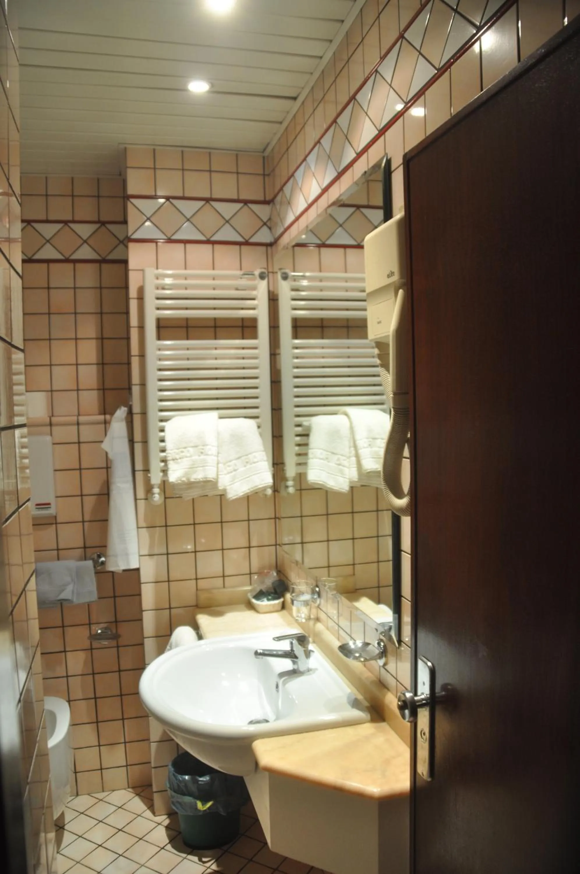 Bathroom in Albergo Fiorenza