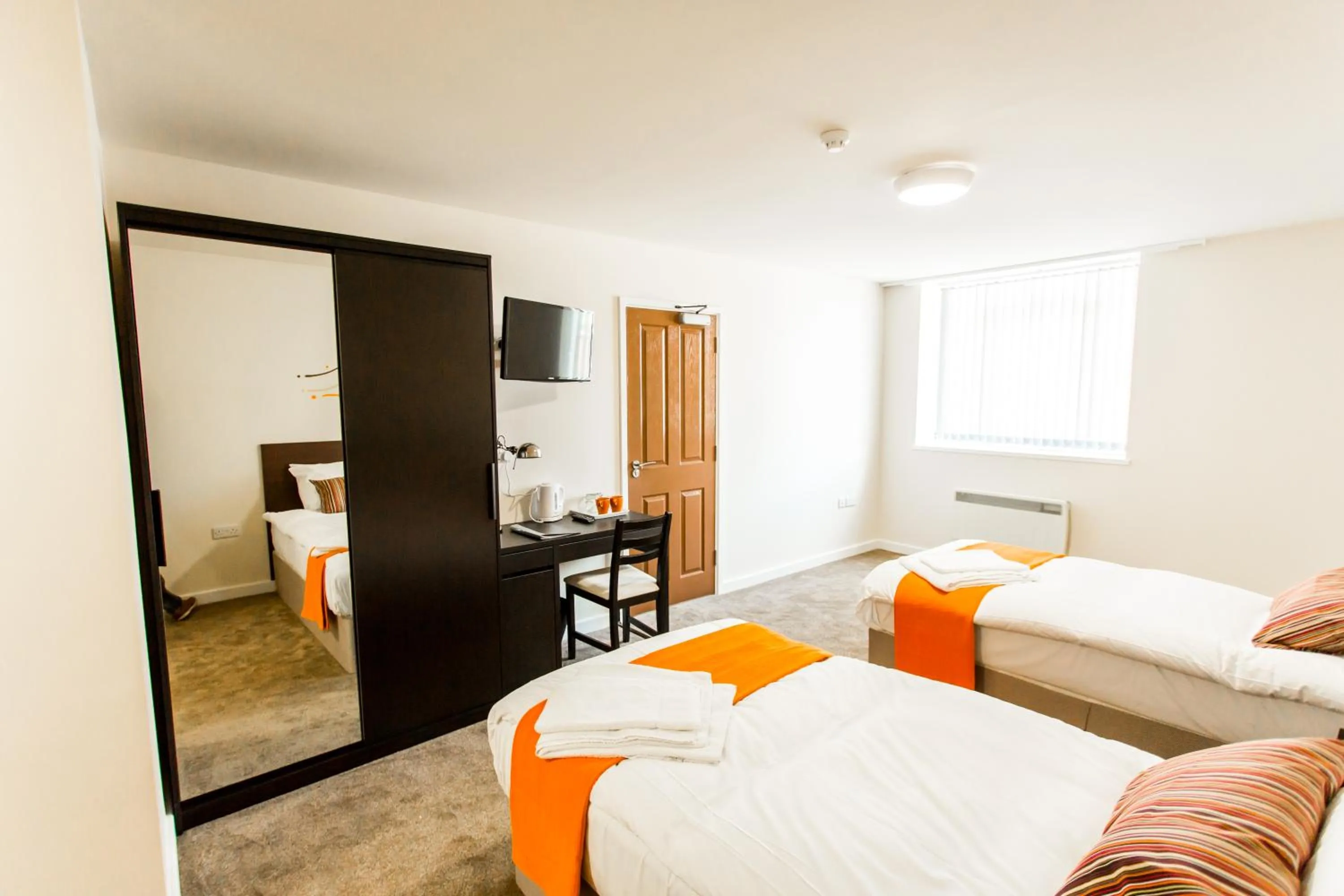 Shower, Bed in Whiteley Mill