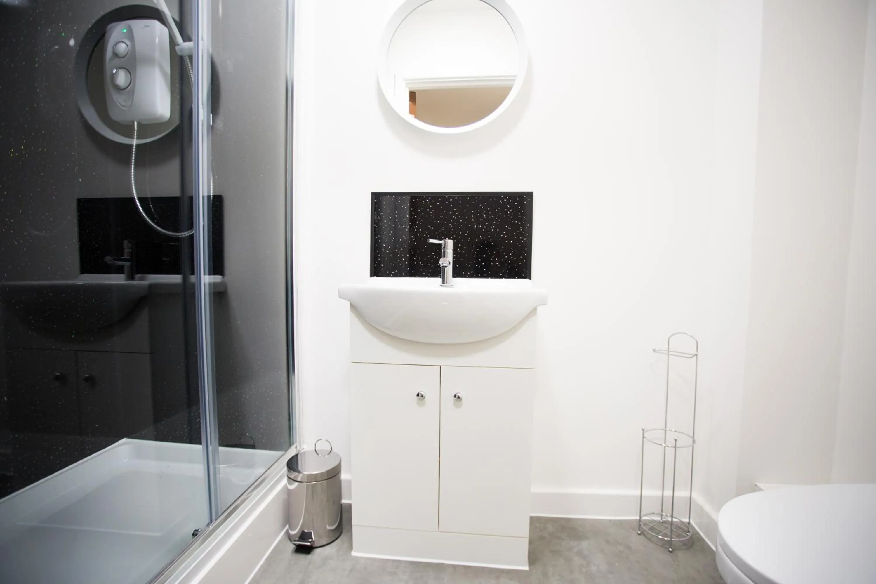 Shower in Whiteley Mill