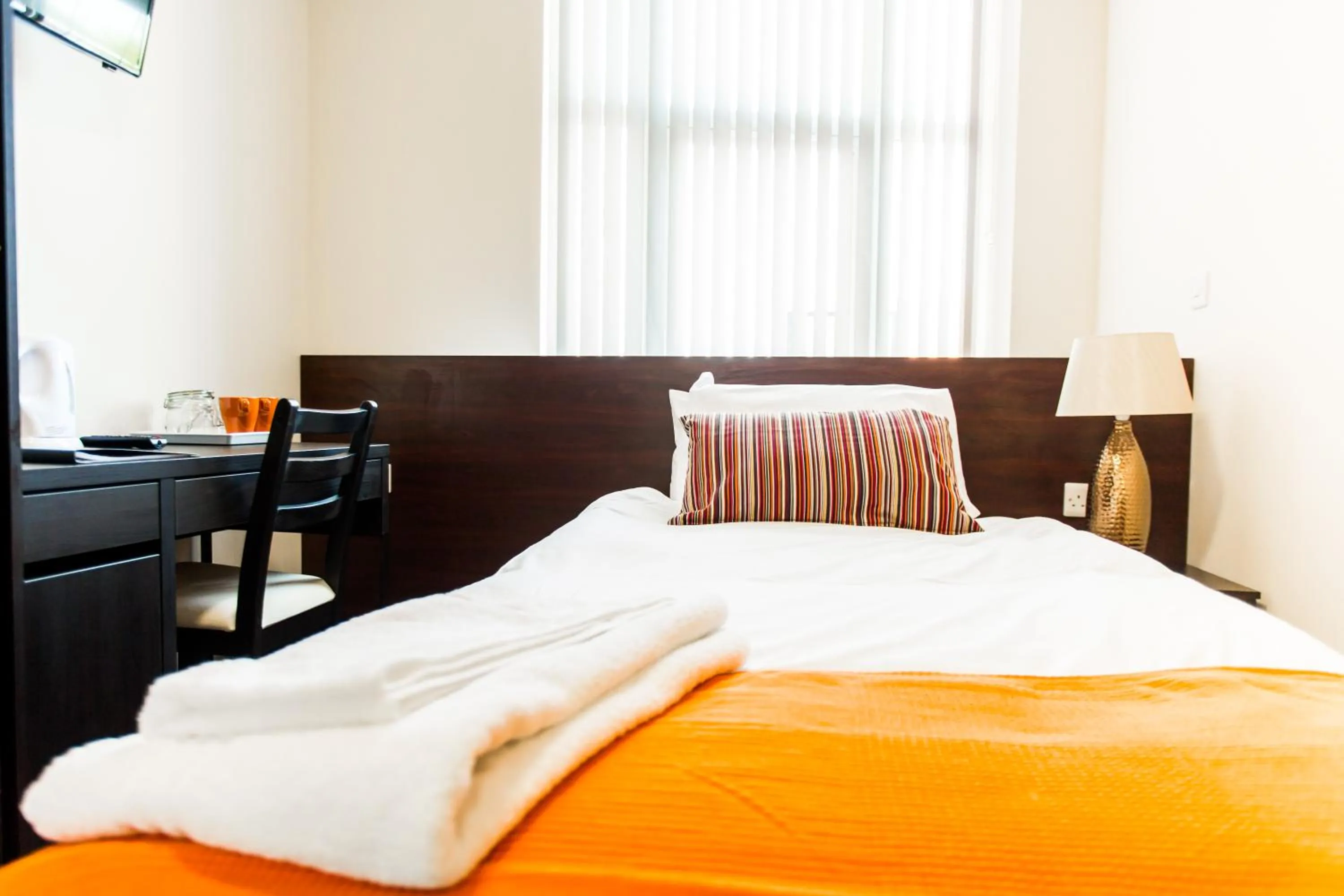 Shower, Bed in Whiteley Mill