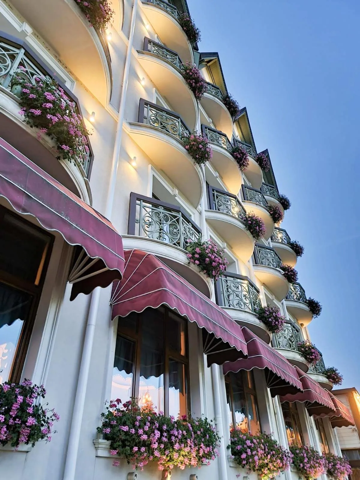 Property building in Hotel Dragului