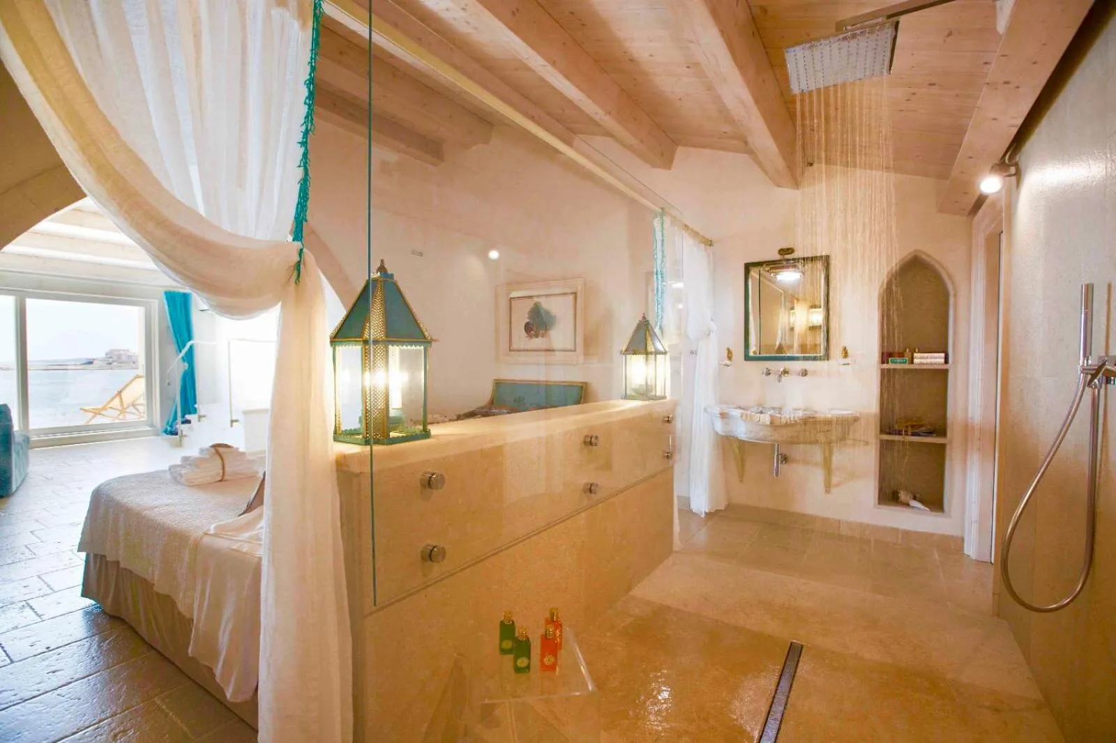 Bathroom, Bed in Musciara Siracusa Resort