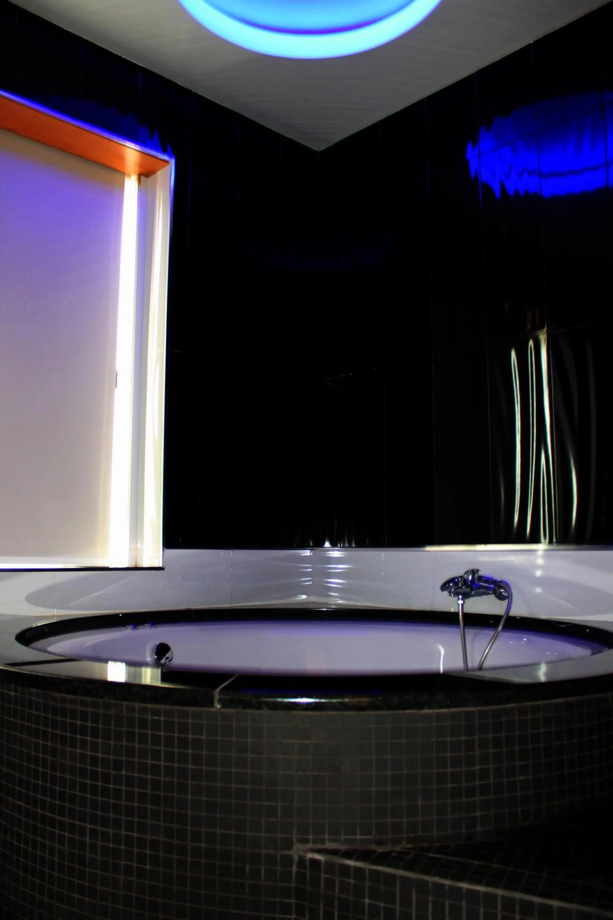 Bathroom in Monte Carlo Love Porto