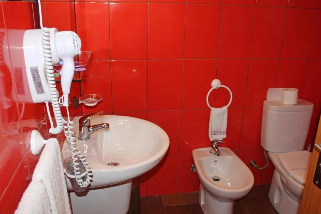 Bathroom in Monte Carlo Love Porto