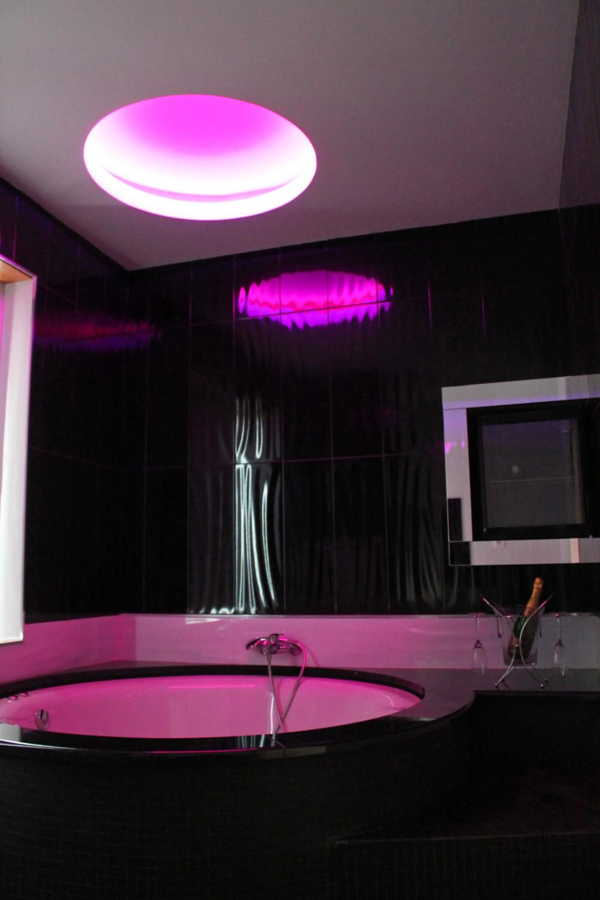 Bathroom in Monte Carlo Love Porto