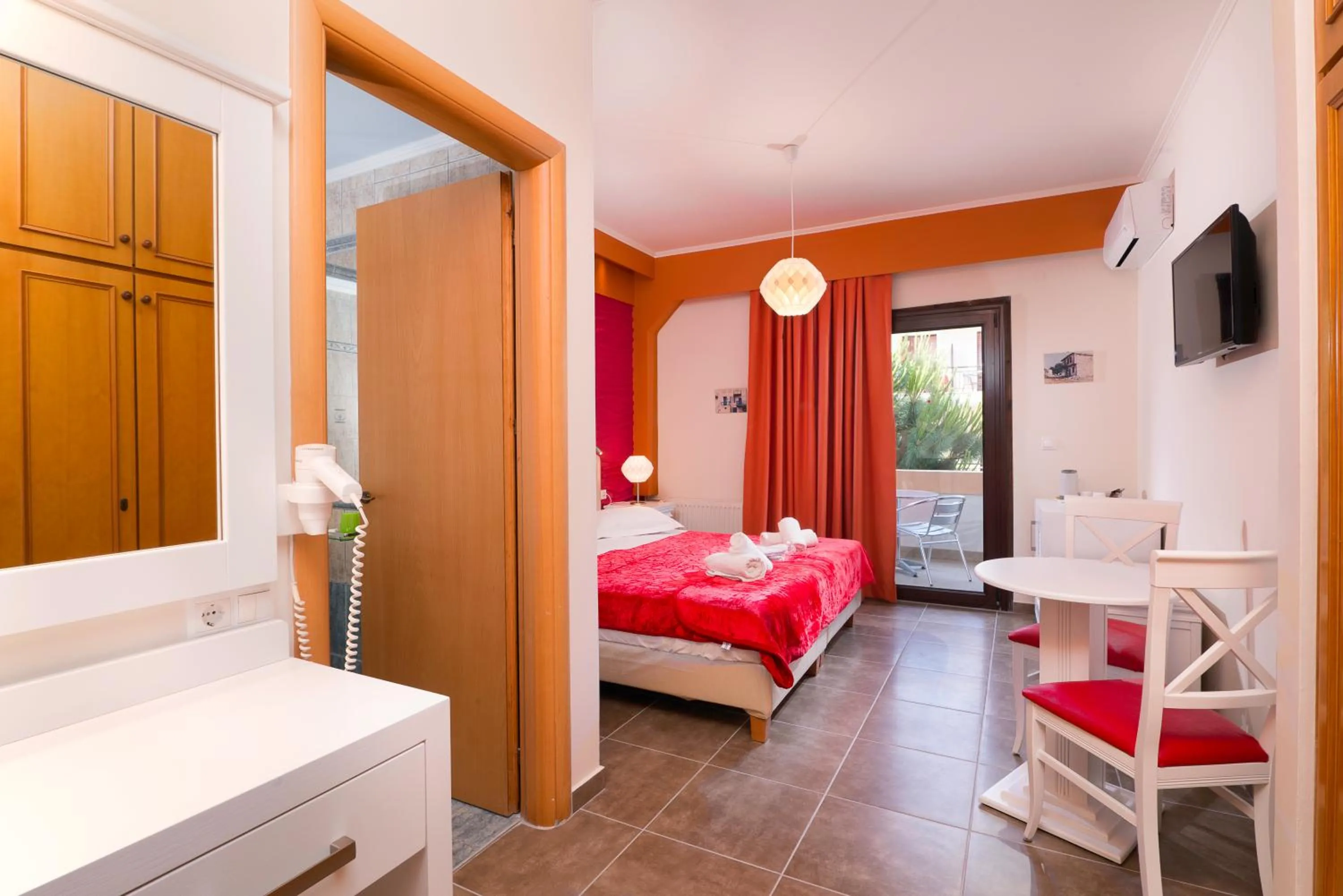 Photo of the whole room, Bed in Hotel Pegasus-Adult Friendly