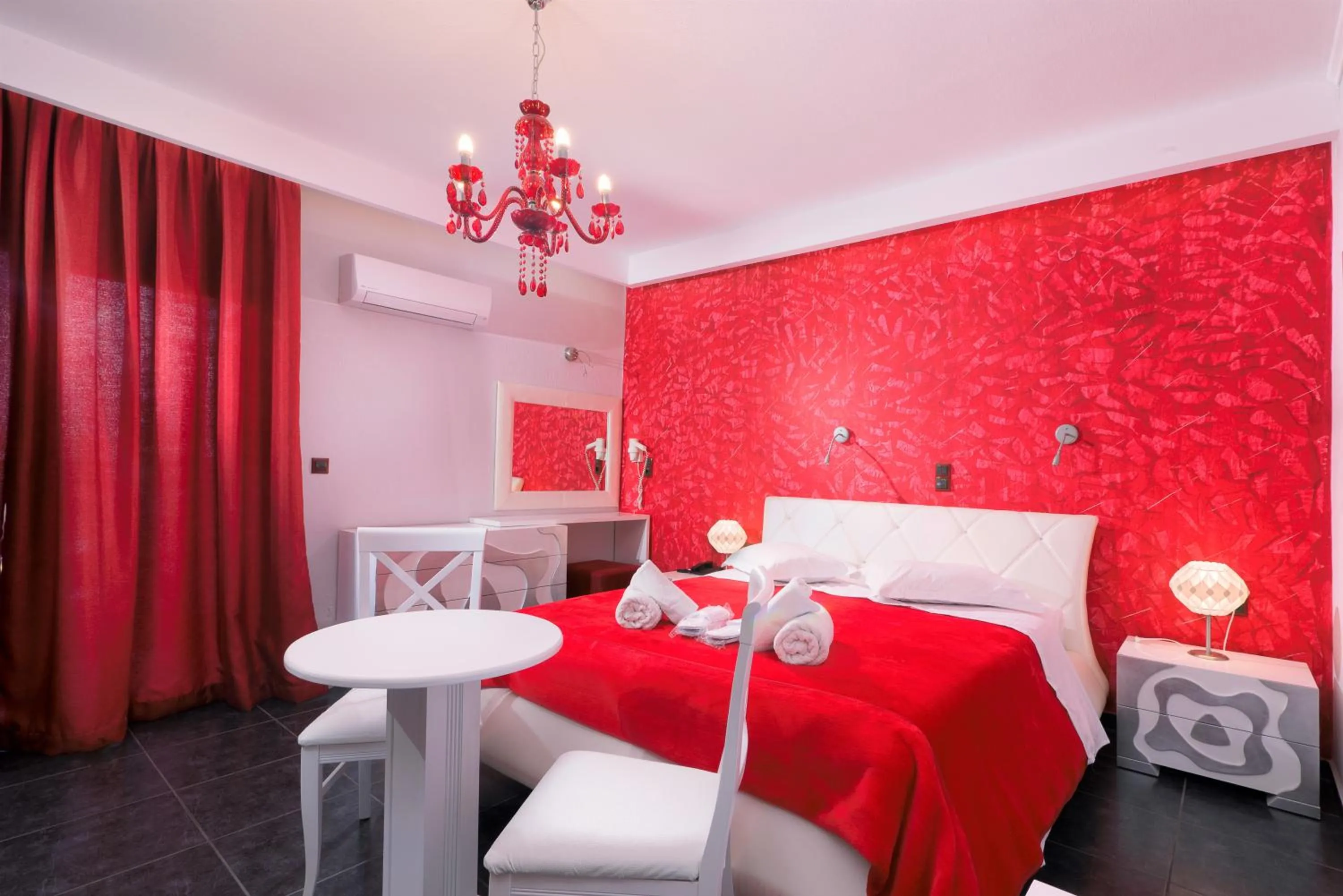 Photo of the whole room, Bed in Hotel Pegasus-Adult Friendly