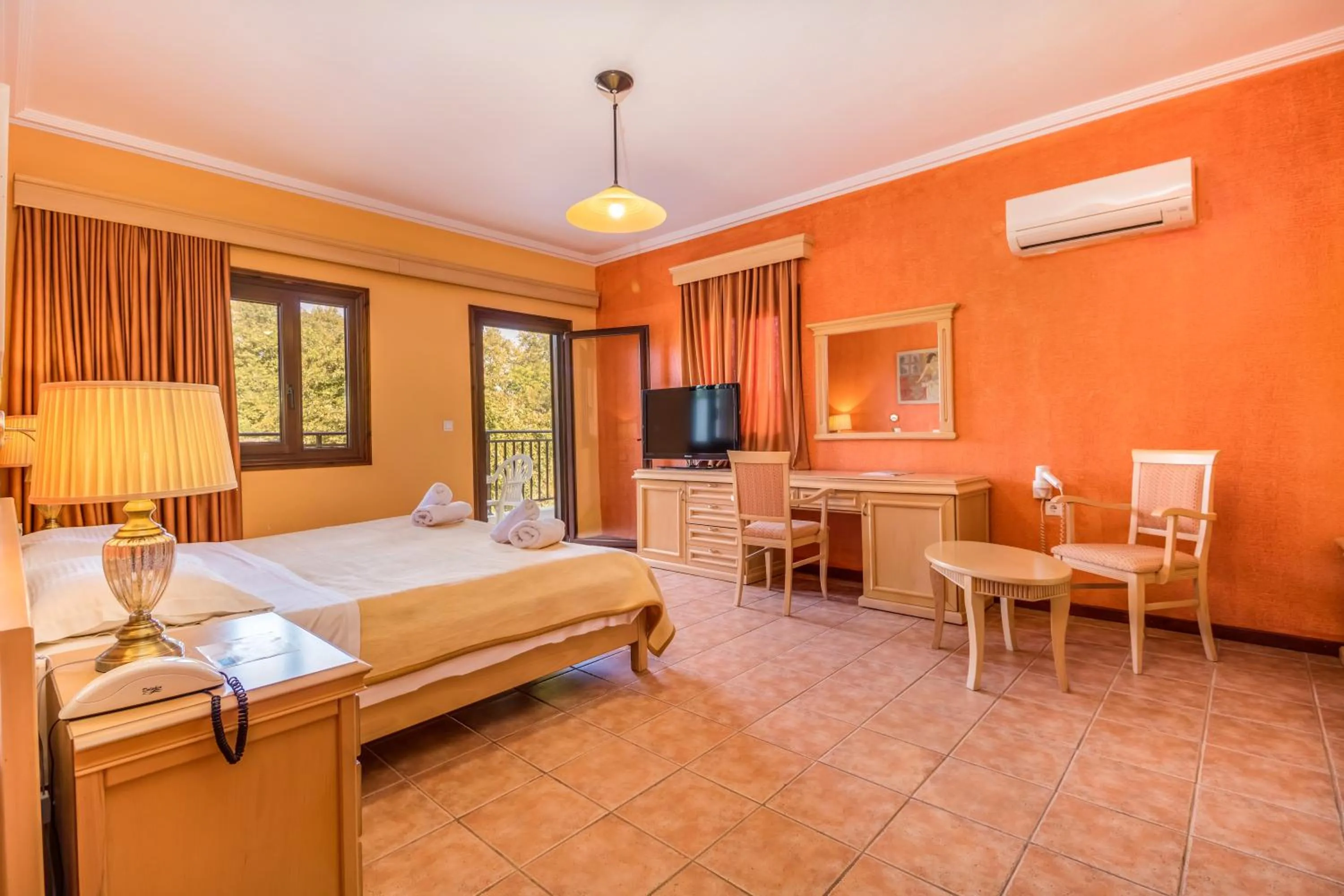 Photo of the whole room, Bed in Hotel Pegasus-Adult Friendly