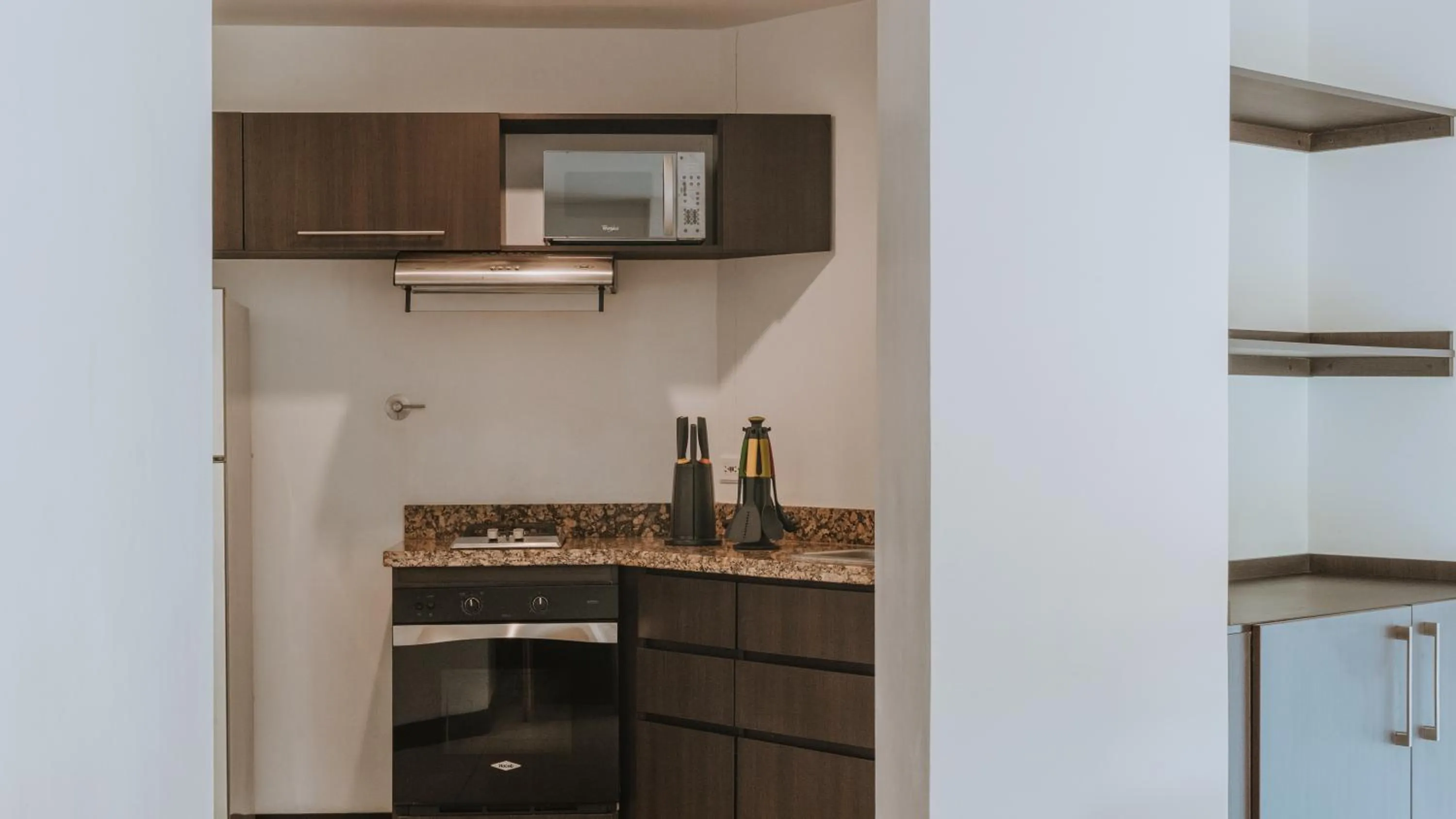Kitchen or kitchenette in Travelers Rio Verde Living Suites