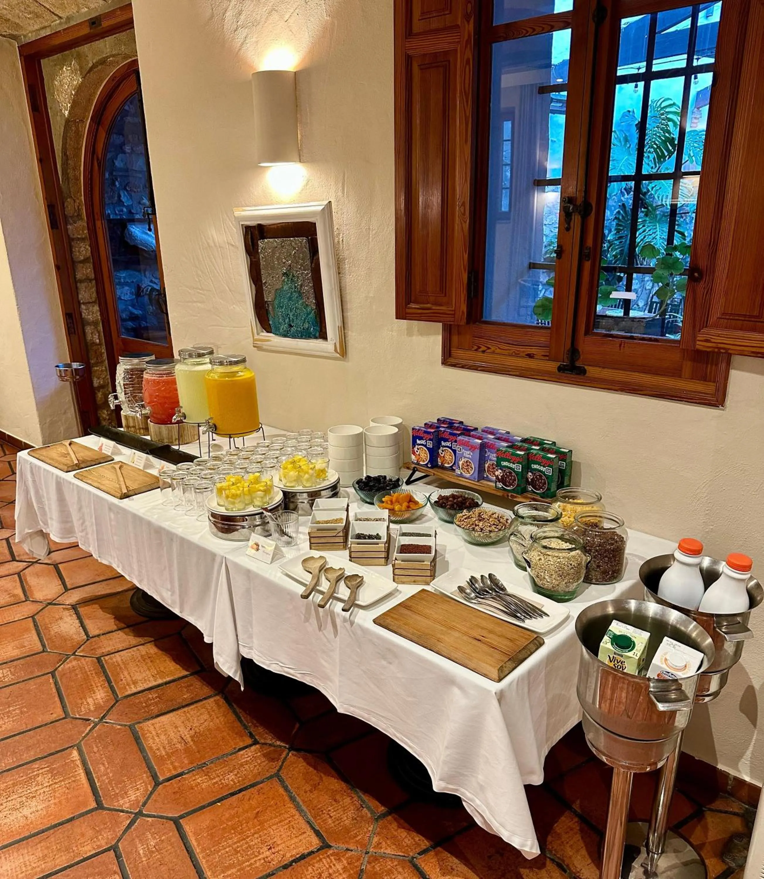 Restaurant/places to eat in Hotel Nou Romà