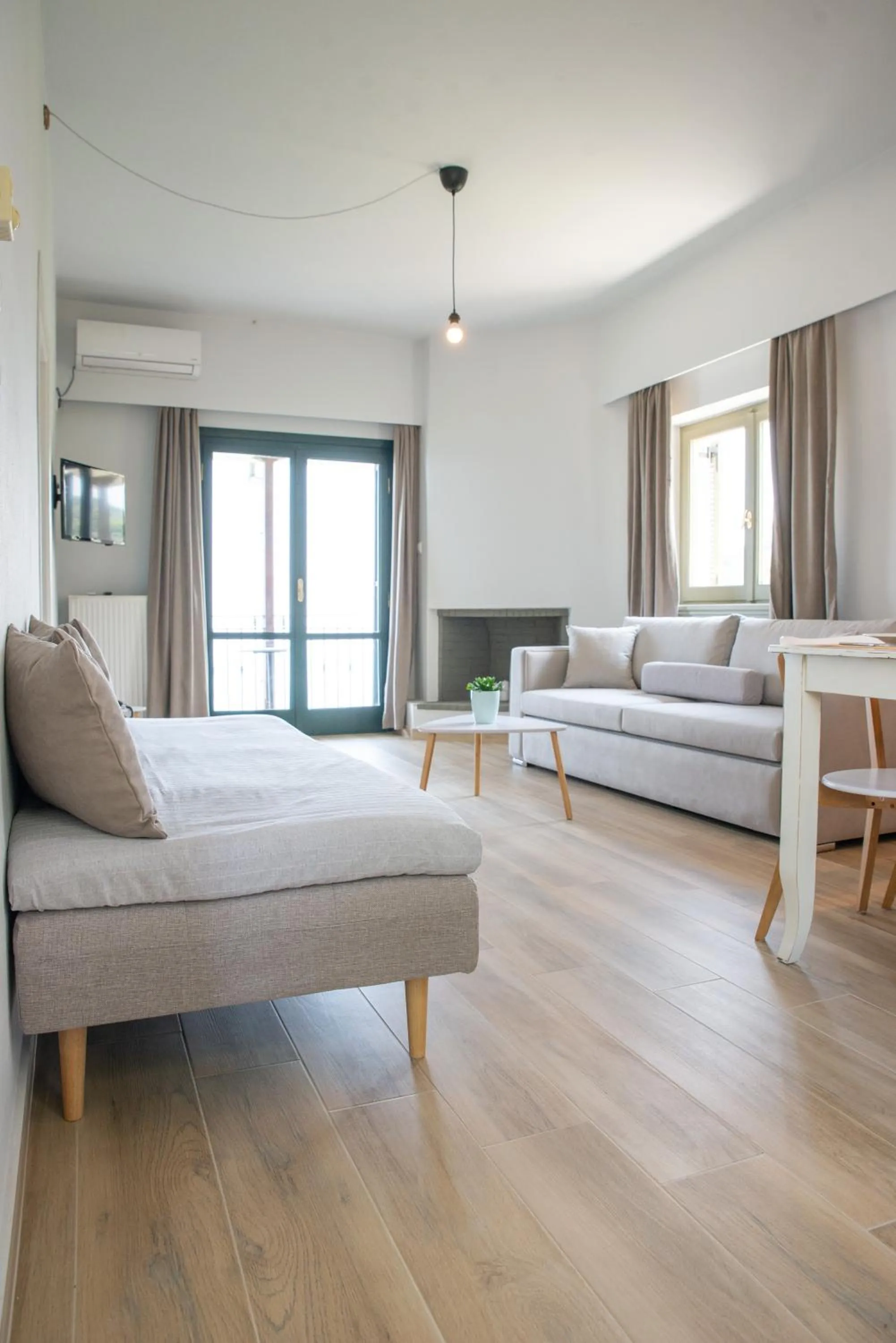 Living room in Marabou Hotel Chorefto