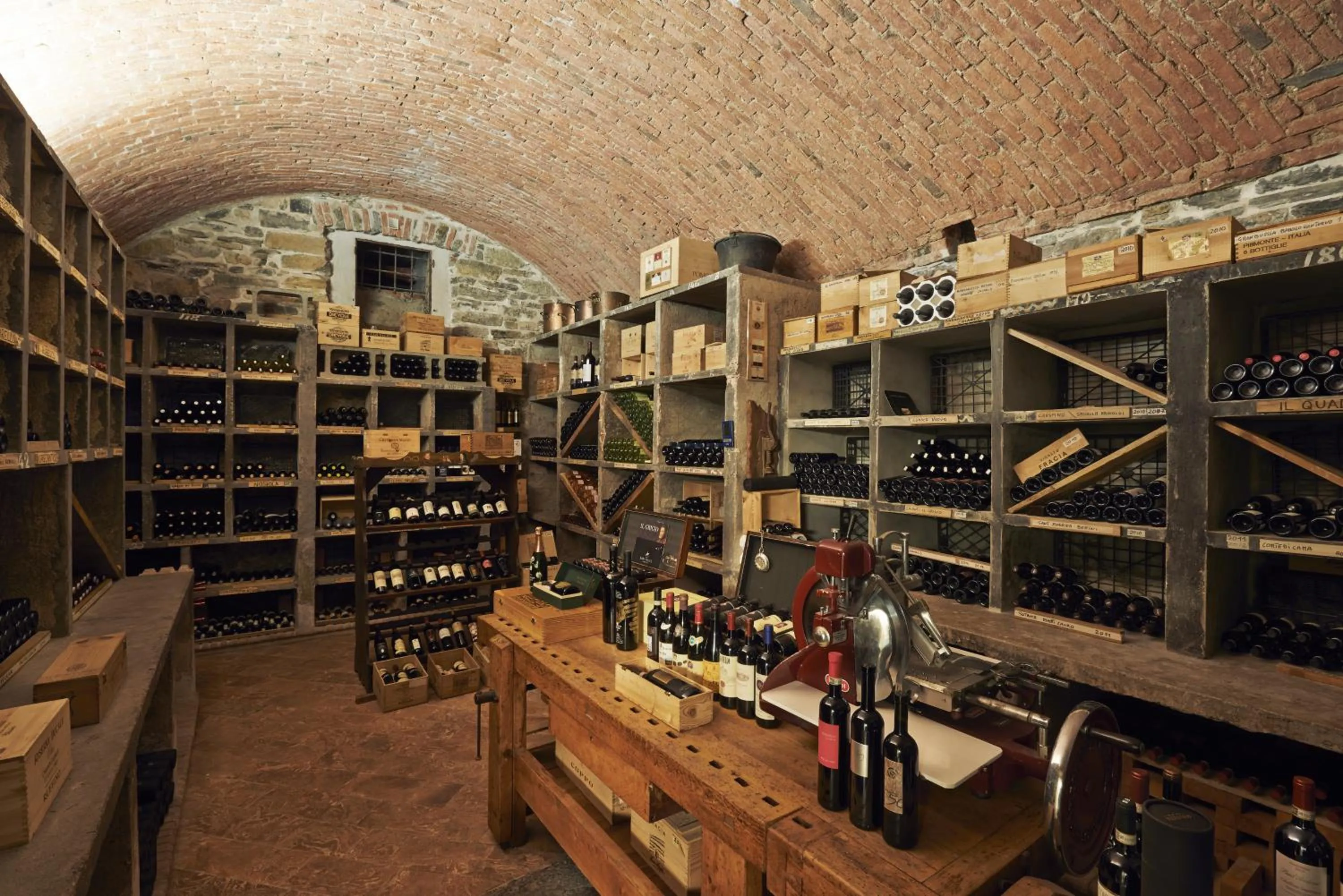 Restaurant/places to eat in Hotel Belvedere