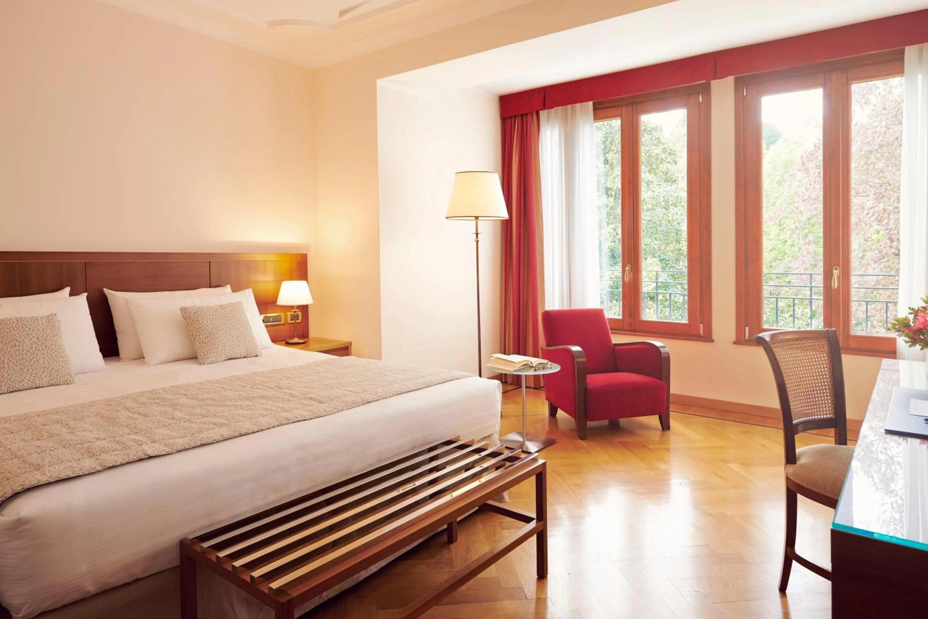 Bedroom, Bed in Hotel Belvedere