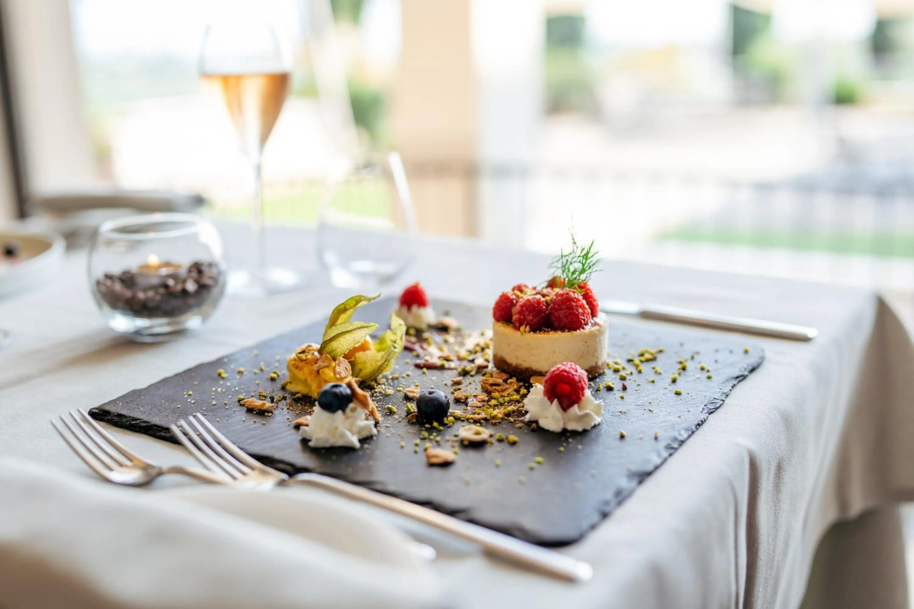 Restaurant/places to eat in Villa Luisa Resort & Luxury Apartments