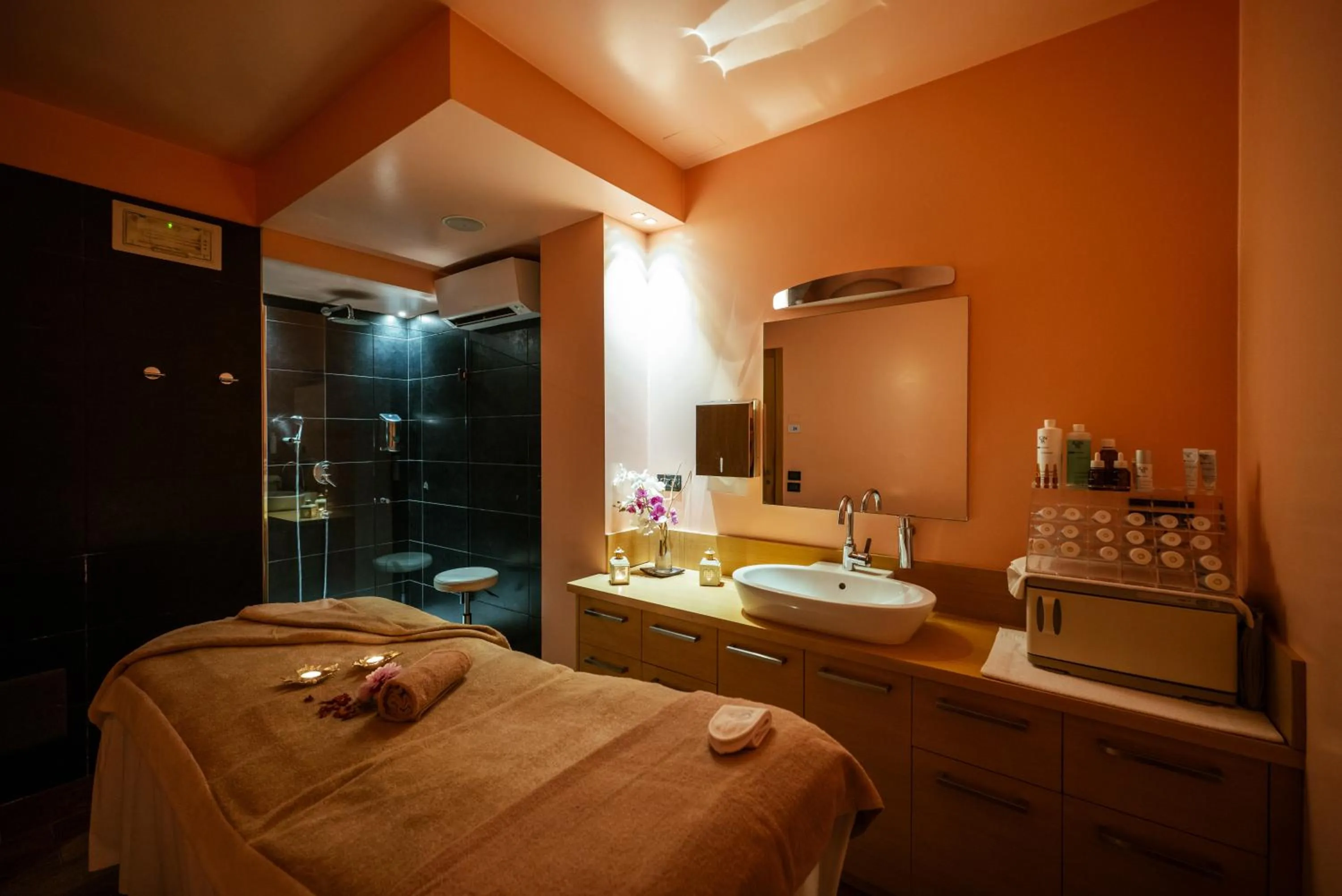 Massage in Villa Luisa Resort & Luxury Apartments