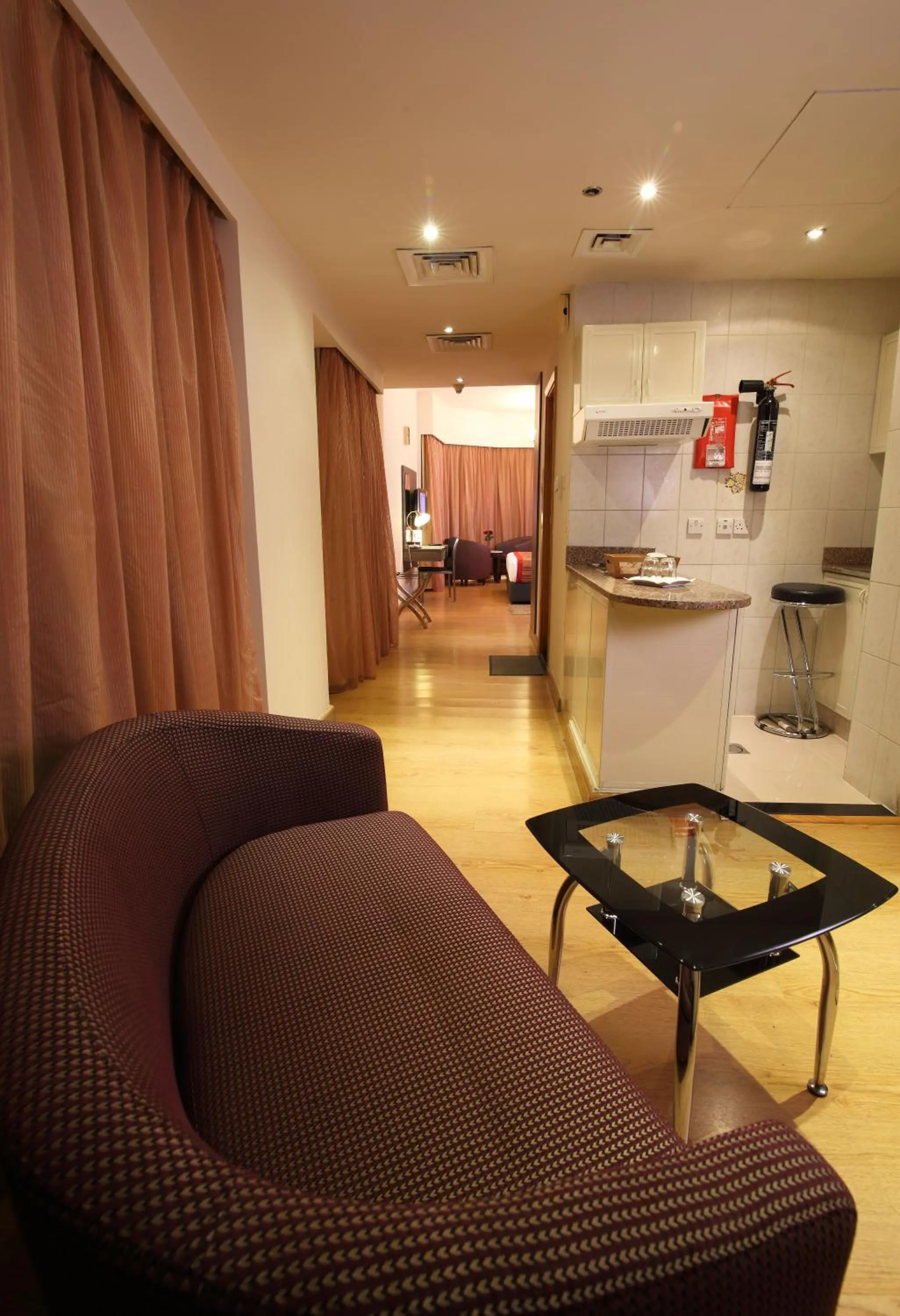 Restaurant/places to eat in Florida City Hotel Apartments (Previously Flora Hotel Apartments)