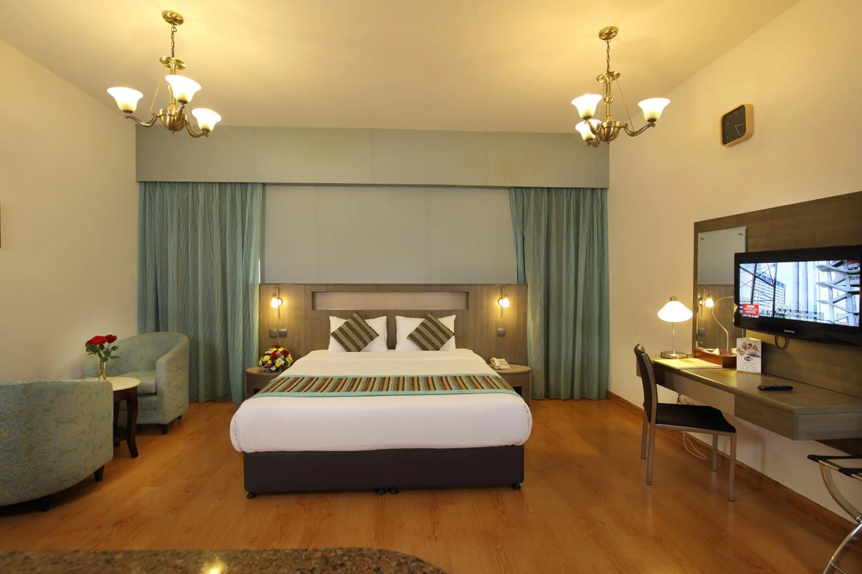 Photo of the whole room, Bed in Florida City Hotel Apartments (Previously Flora Hotel Apartments)